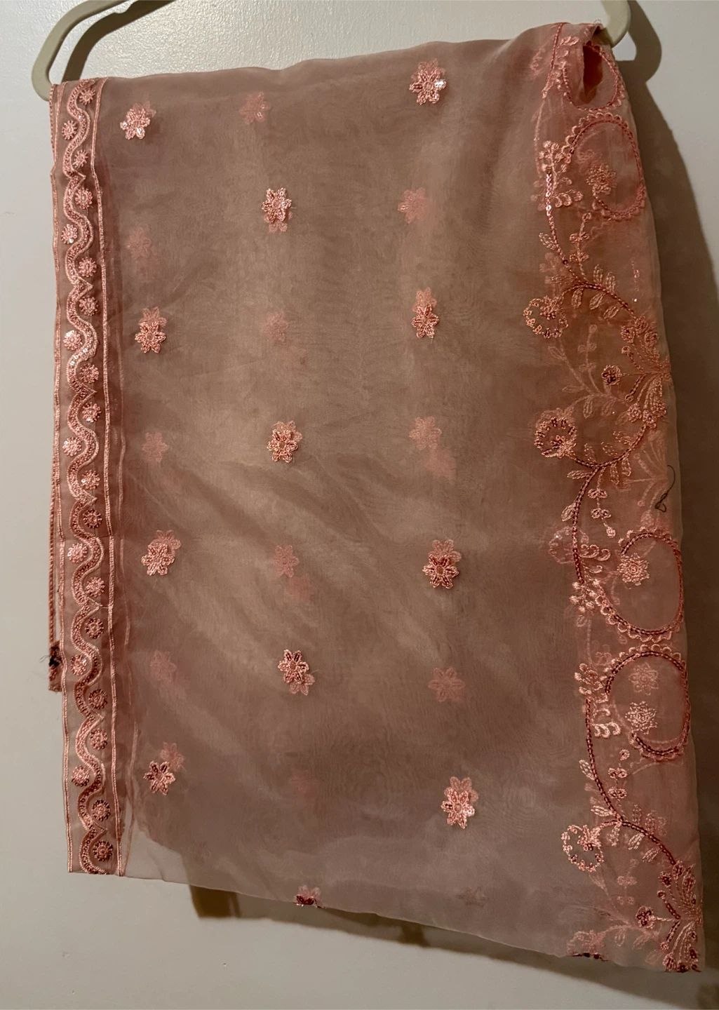 Embroidered Kurti, Pants, and Dupatta Set - photo 3