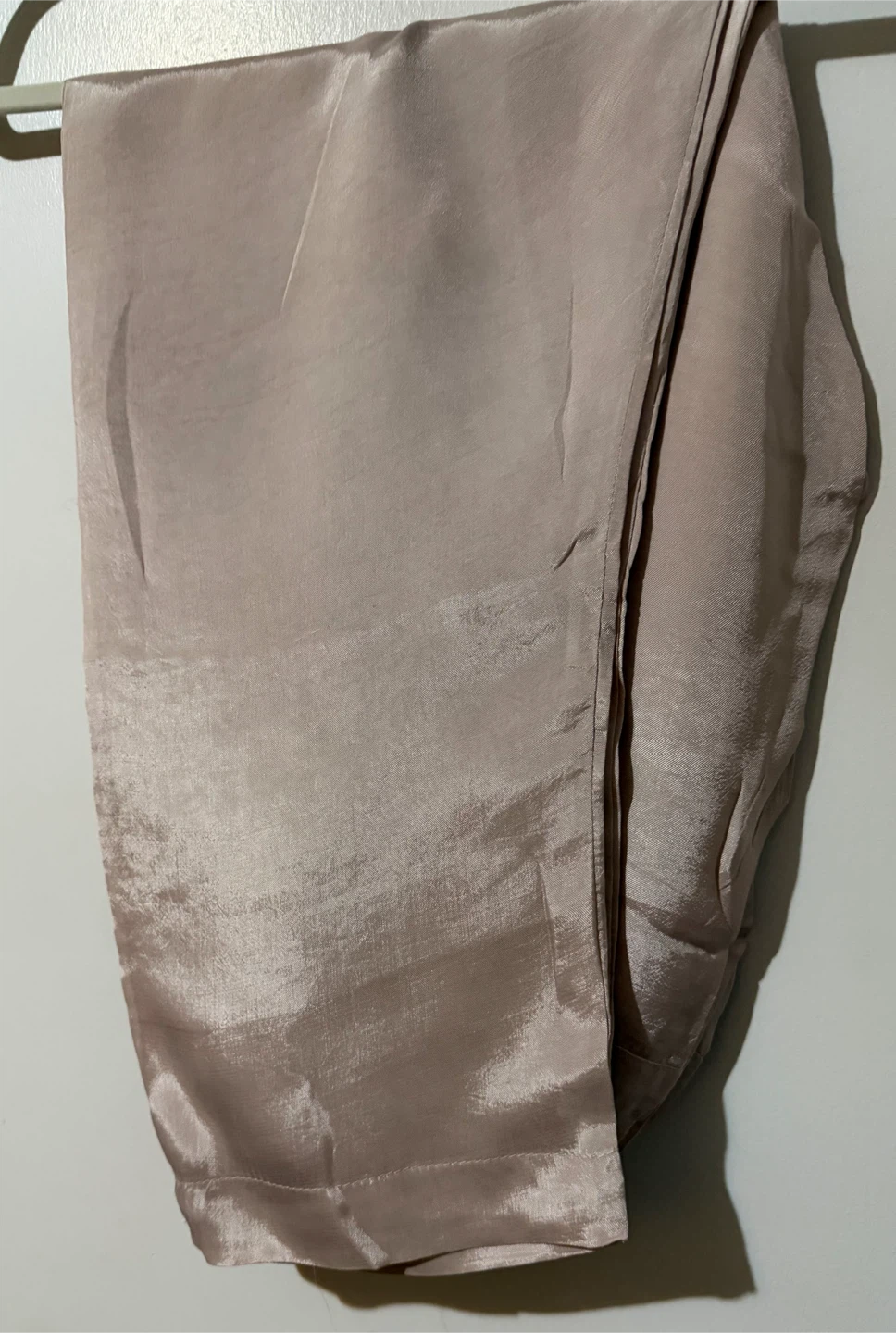 Embroidered Kurti, Pants, and Dupatta Set - photo 4