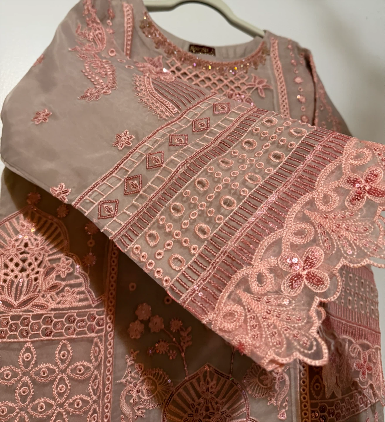 Embroidered Kurti, Pants, and Dupatta Set - photo 5