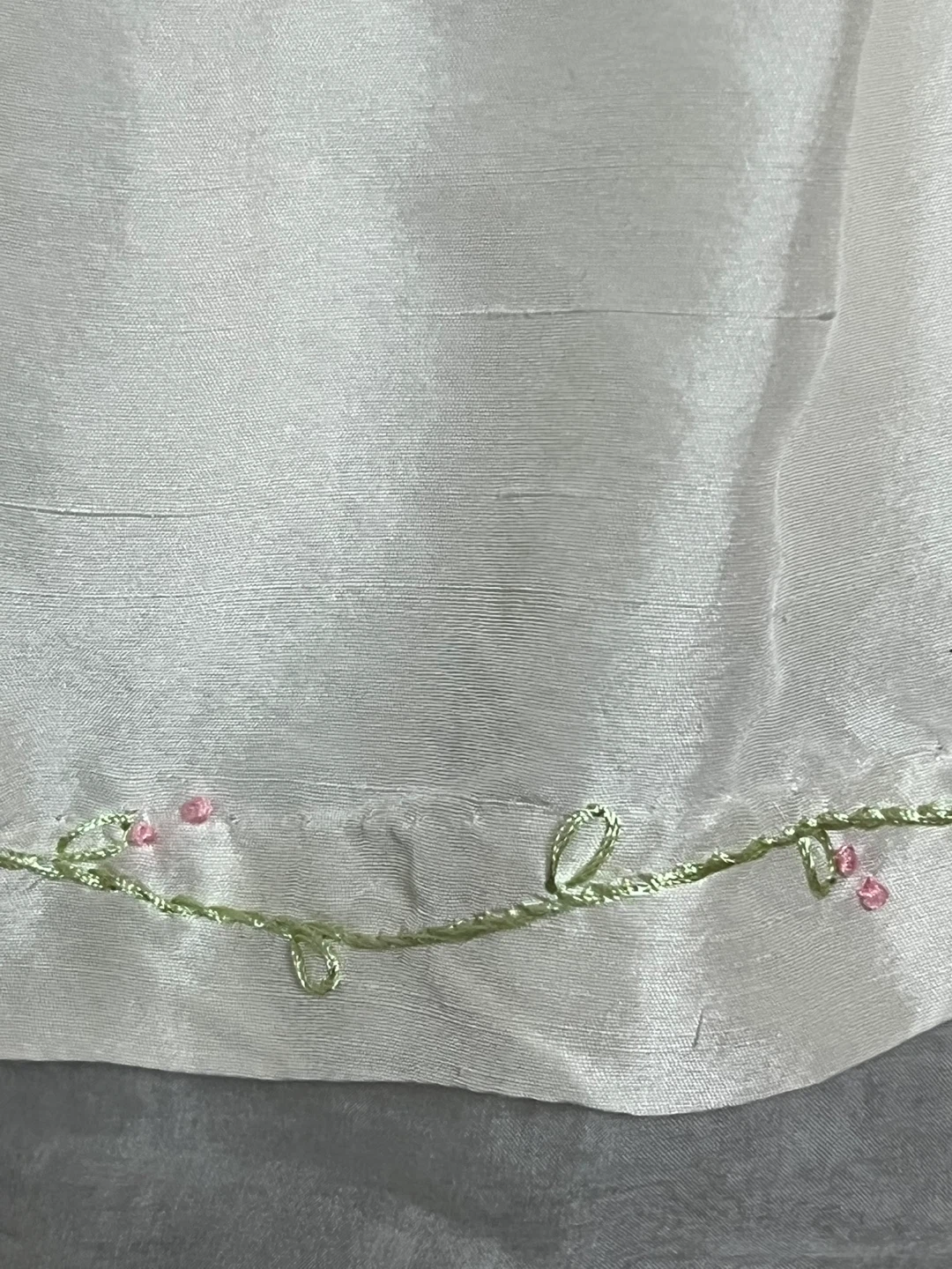 Girls Cream Embroidered Dress Size 6X - photo 4