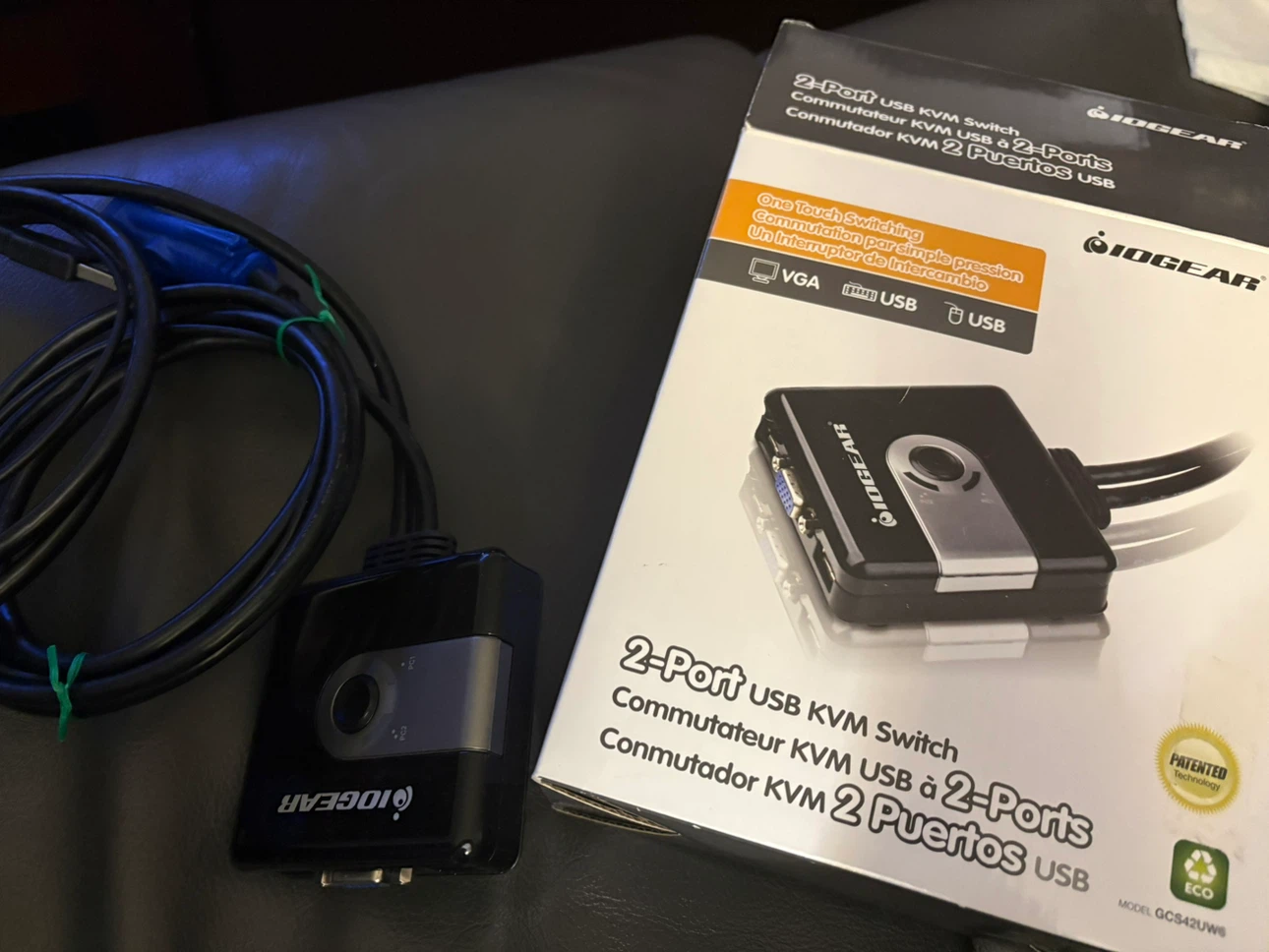 IOGEAR 2-Port USB KVM Switch