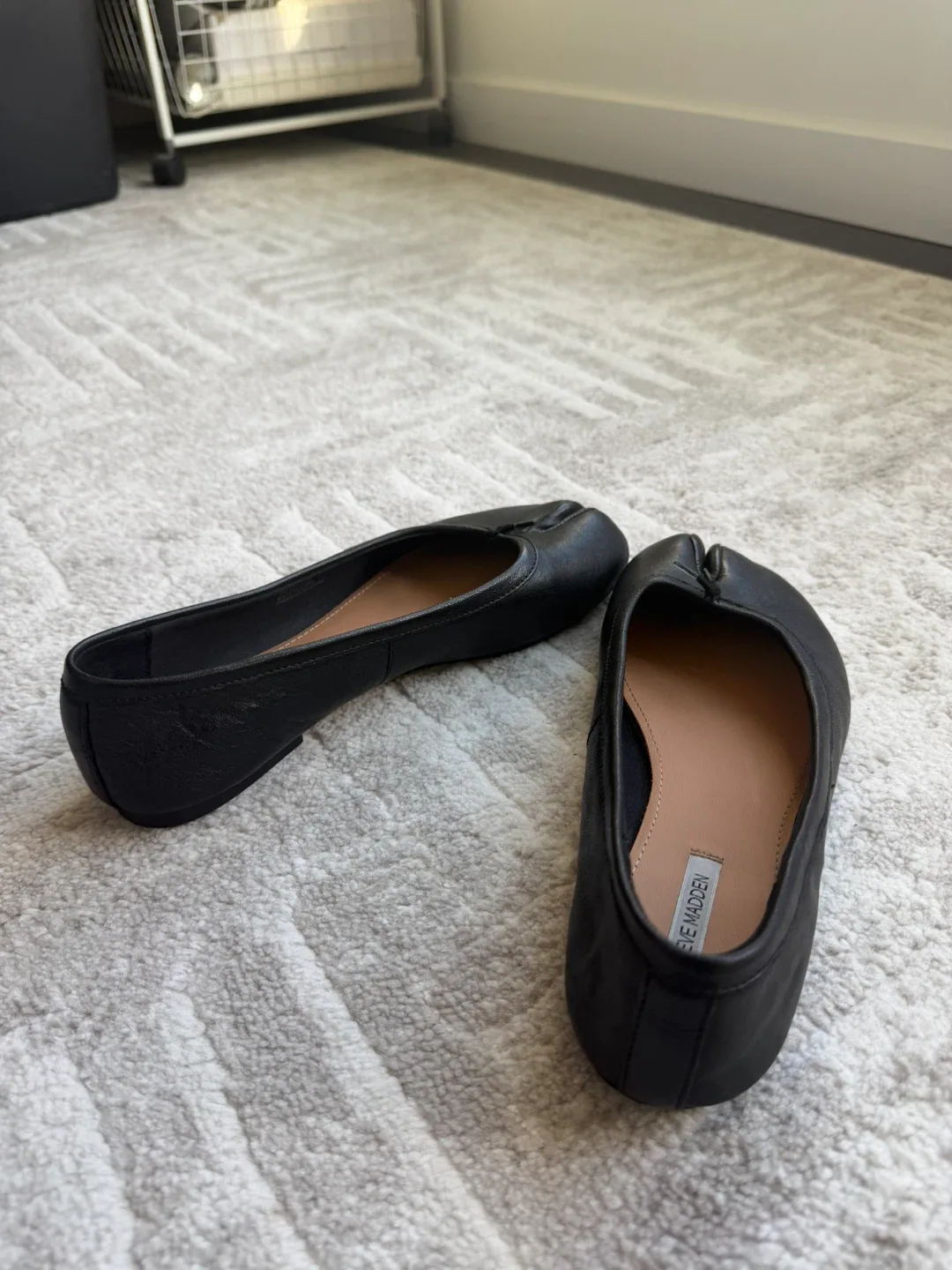 Steve Madden Calico Black Leather Tabi Flats - photo 2