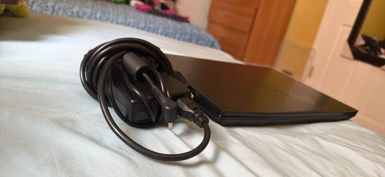 MSI Katana 15 B12VEK Gaming Laptop - photo 2