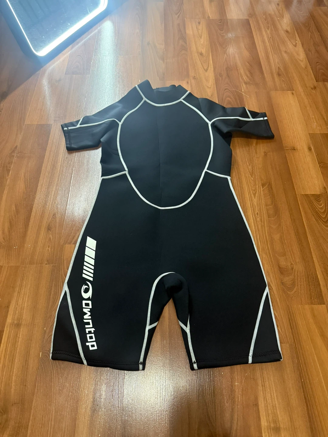 Men’s Wet suit Size medium - photo 3