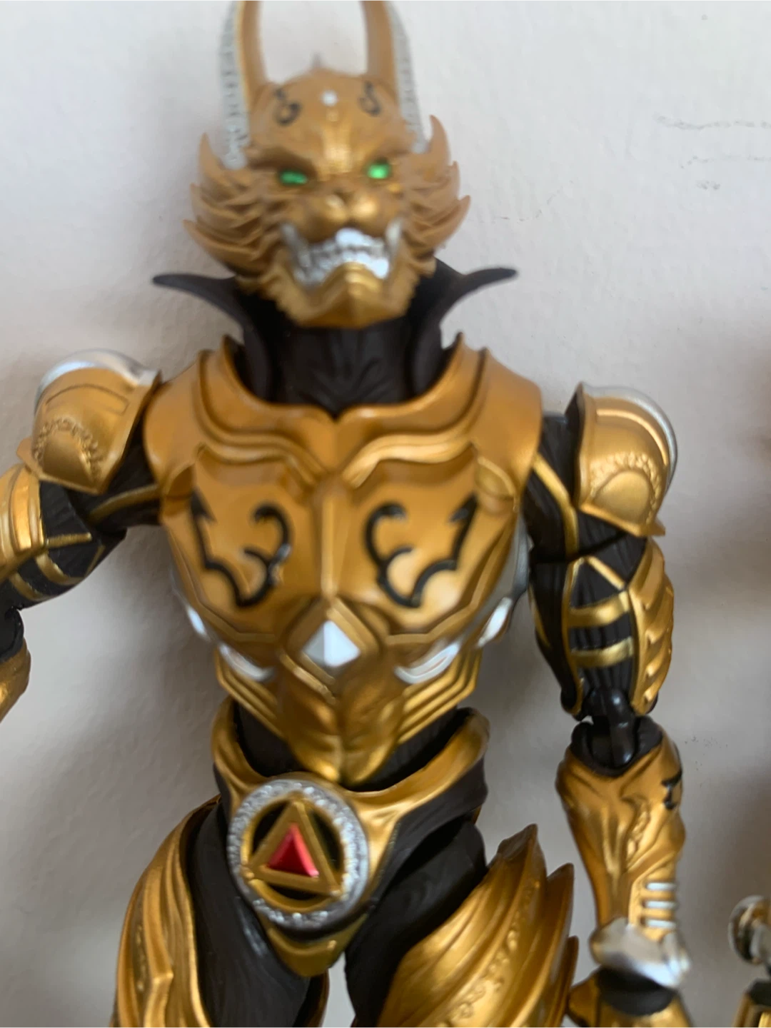 Bandai S.H.Figuarts Shinkocchou Seihou Golden Knight Garo - photo 3