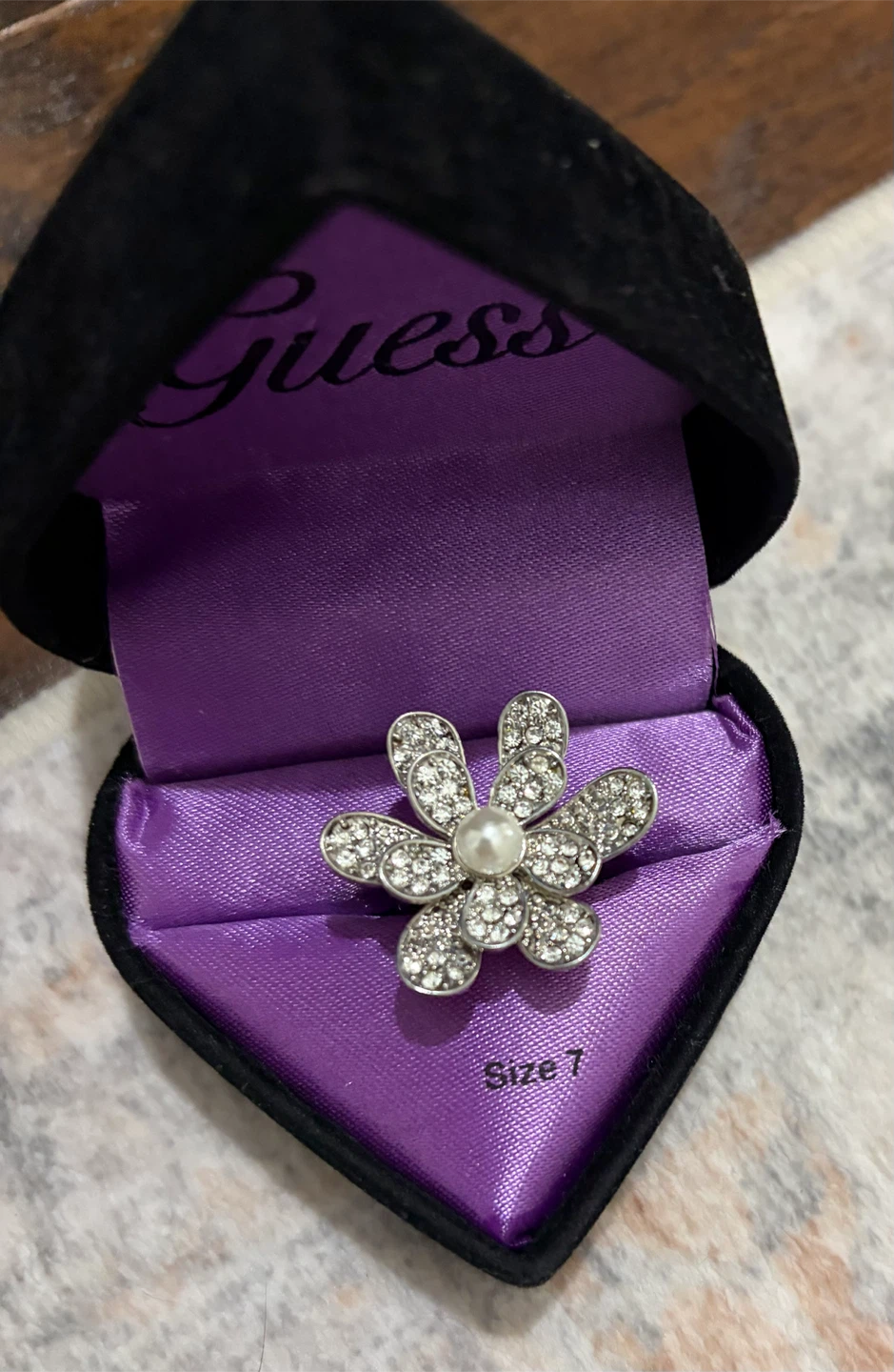 Guess Flower Ring - Size 7