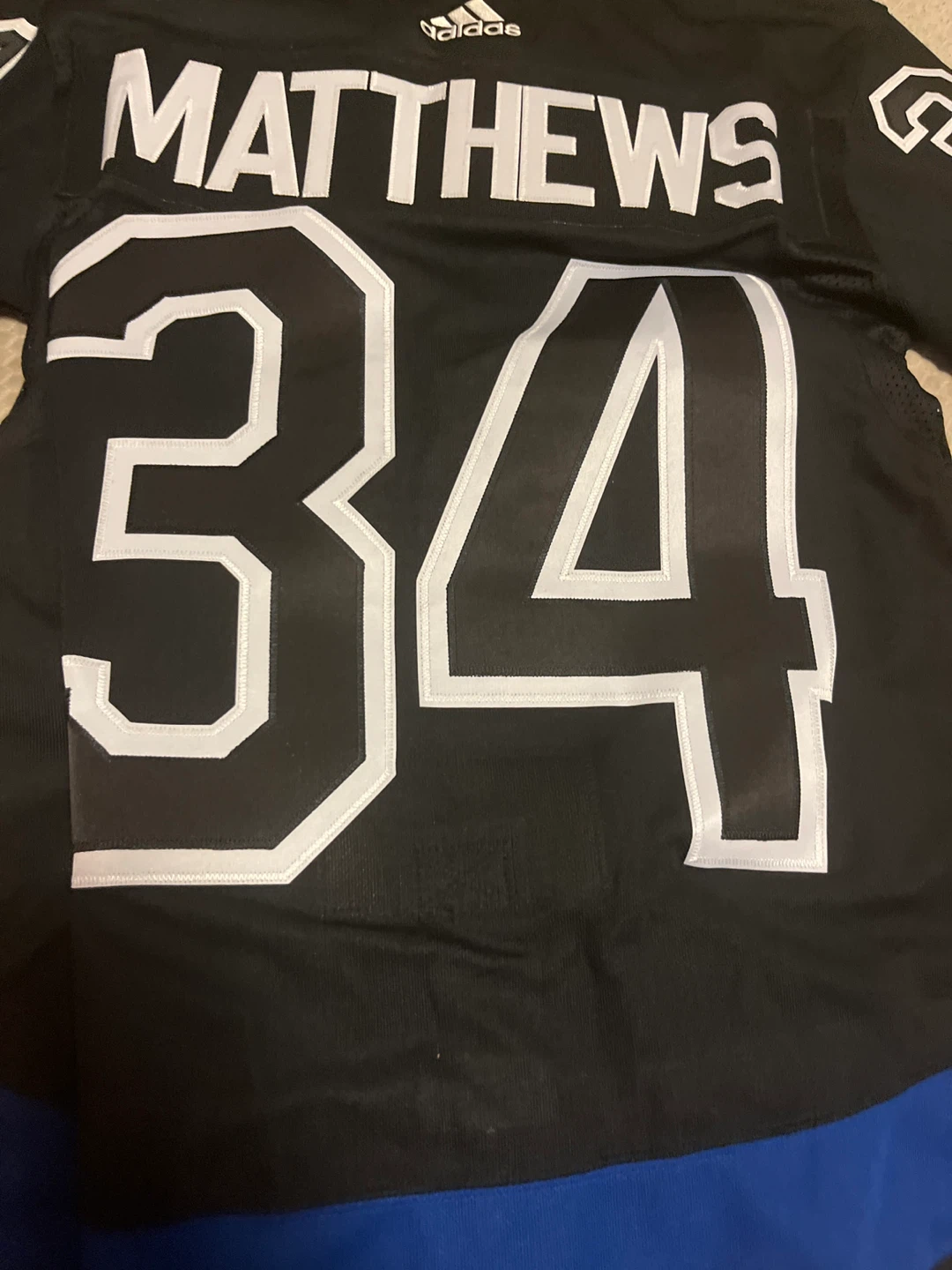 Adidas Toronto Maple Leafs Matthews Jersey Size 42 - photo 2