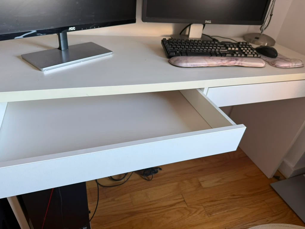 White Desk with Two Drawers - photo 2