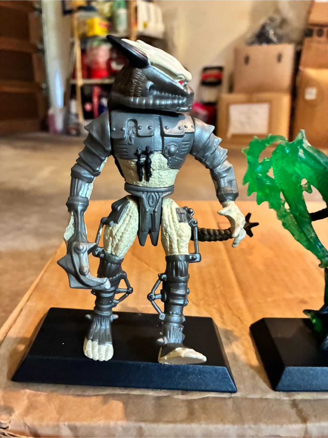 Alien and Predator Action Figures case Lot - photo 2