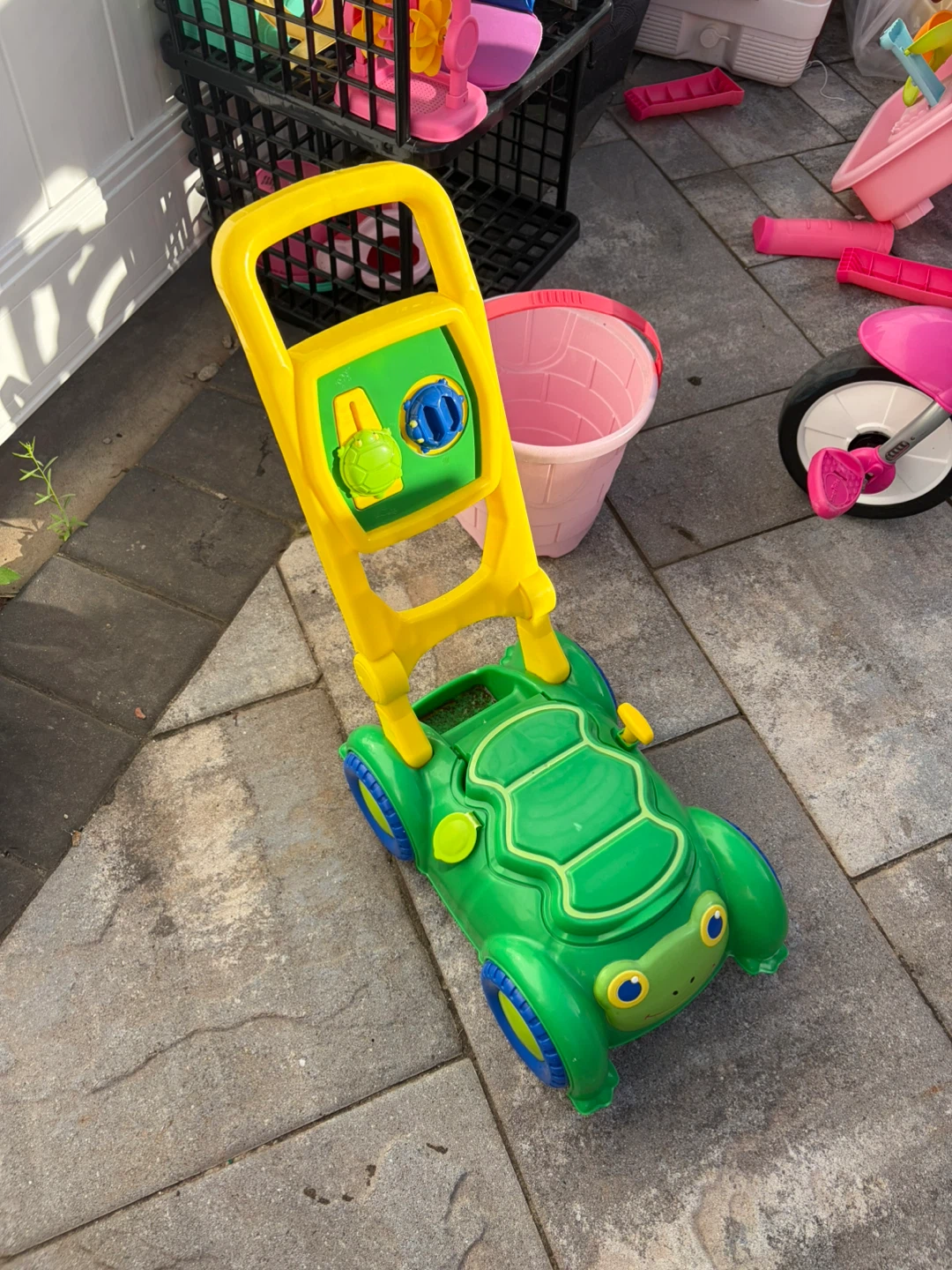 Little Tikes Frog Push Toy Lawn Mower - photo 2