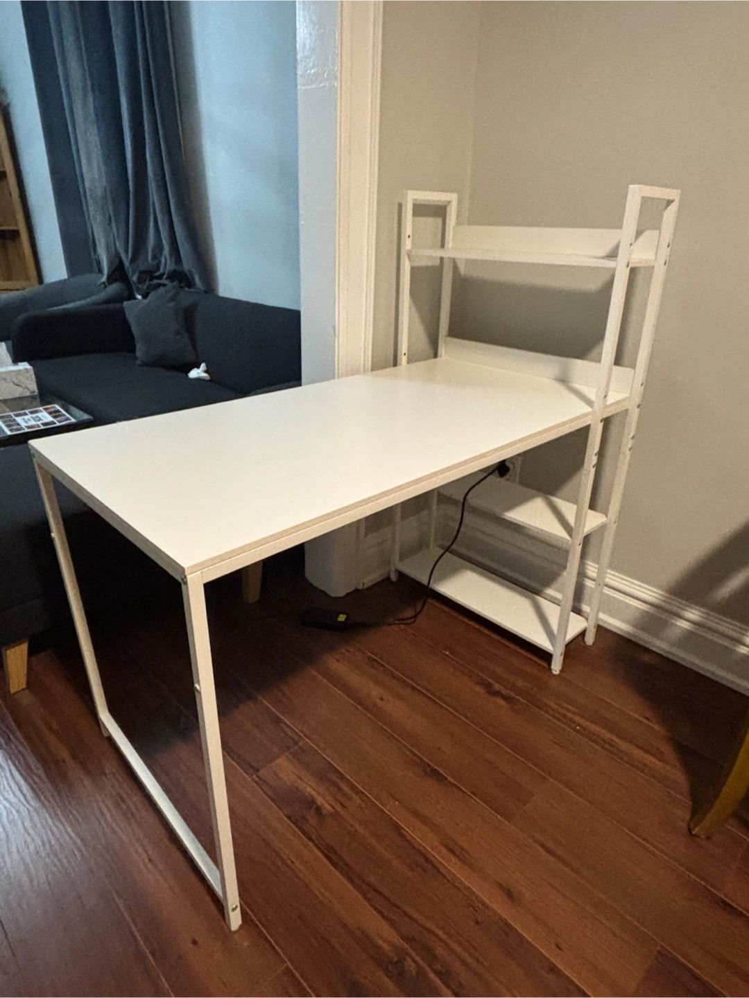 $75 — Desk with Attached Shelving - photo 3