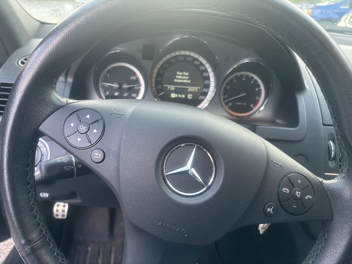 Mercedes-Benz 2009 - photo 4