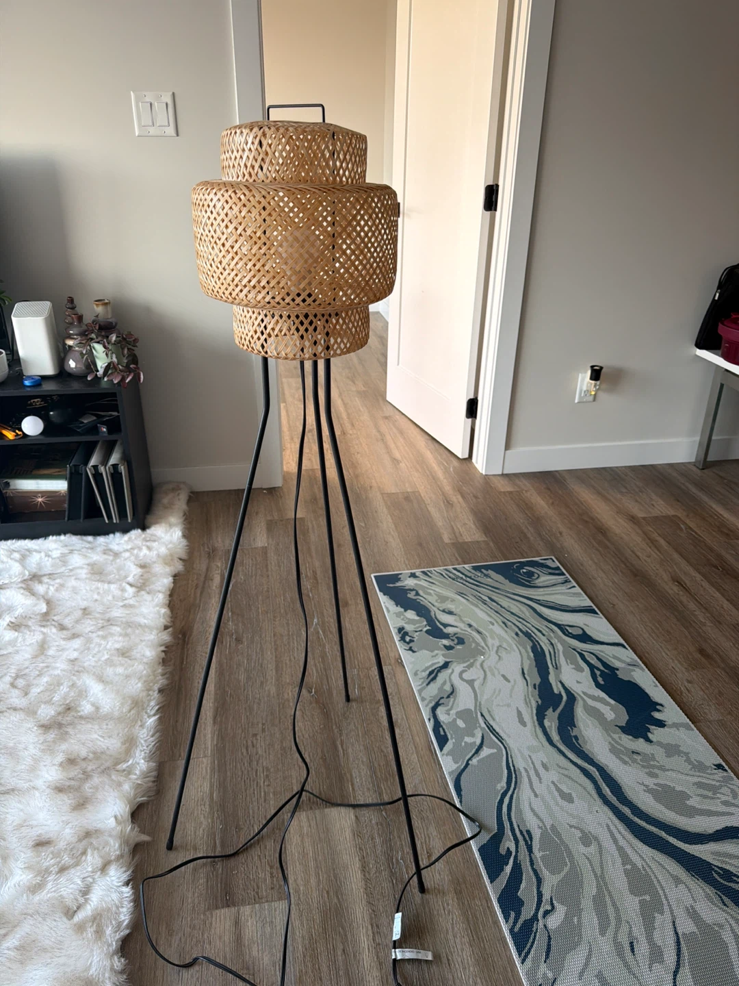Woven Tripod Floor Lamp