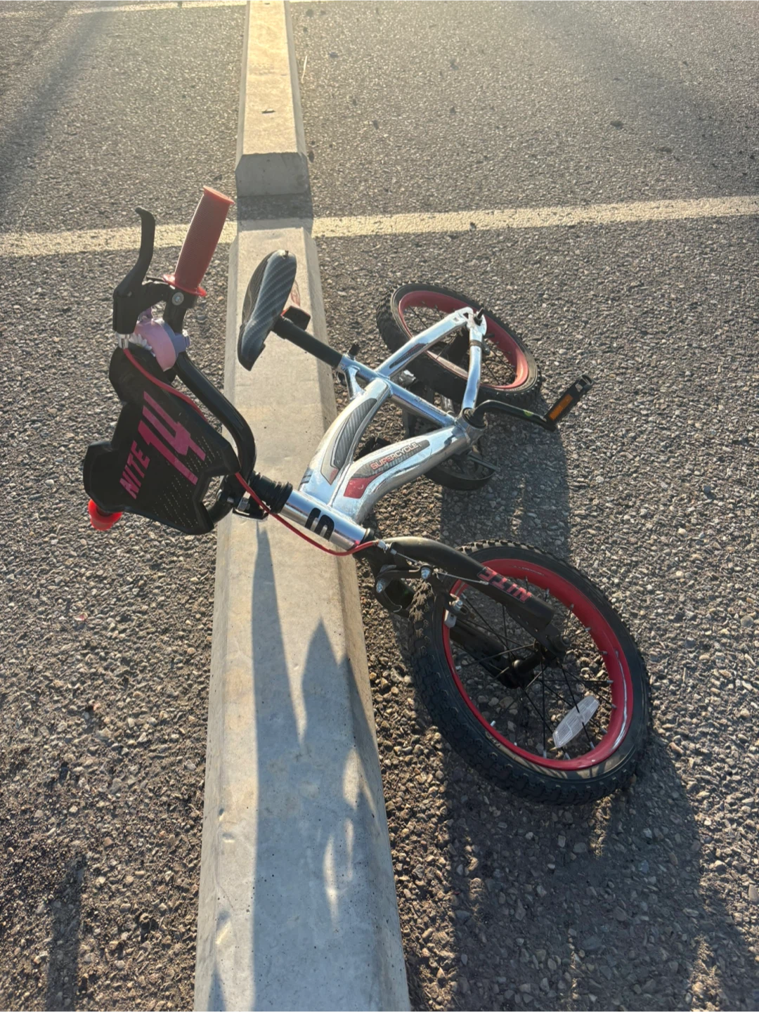 Small kids bike - photo 2