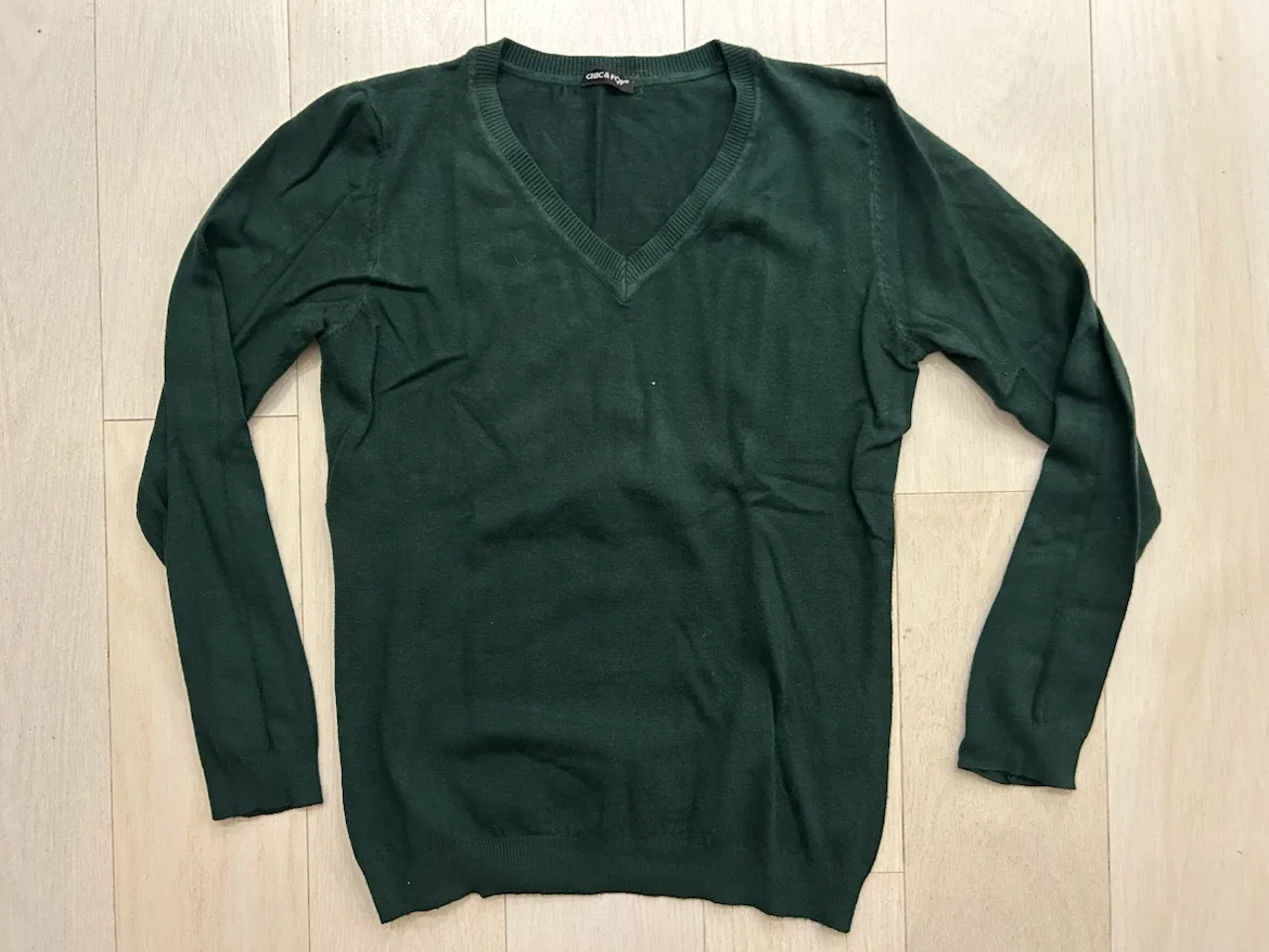 V-Neck Sweater - Dark Green
