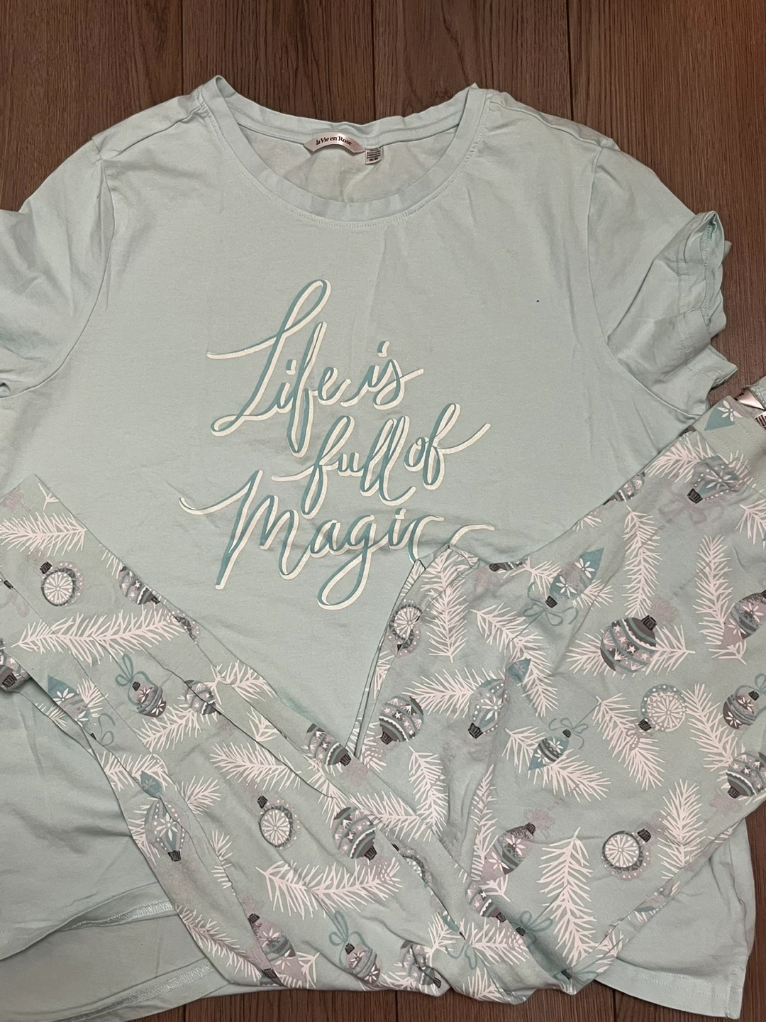 La Vie en Rose Pajama Set - "Life is Full of Magic" - M