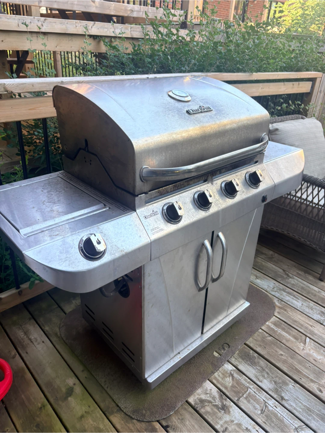 Char-Broil 4-Burner Gas Grill with Side Burner