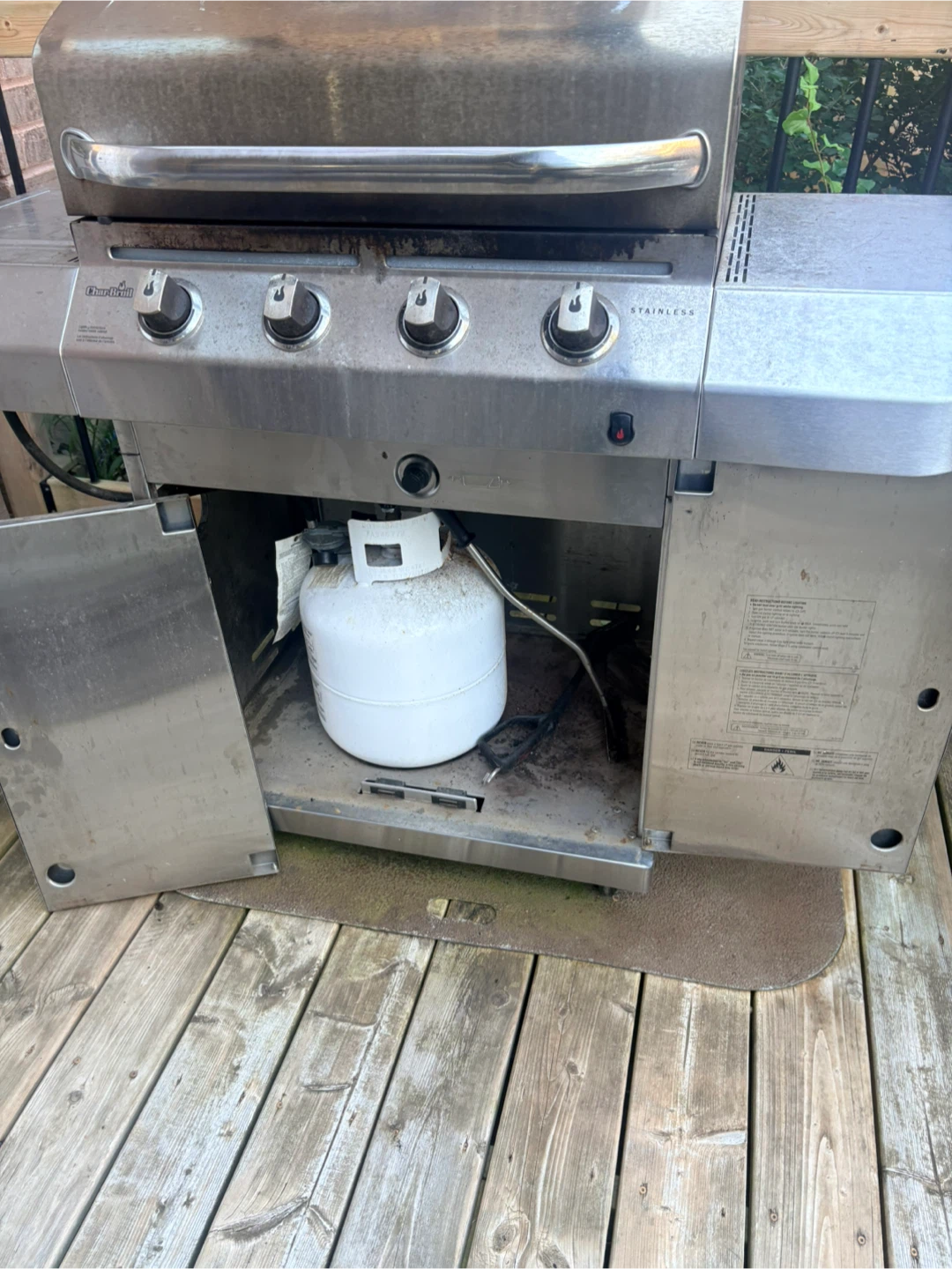 Char-Broil 4-Burner Gas Grill with Side Burner - photo 4