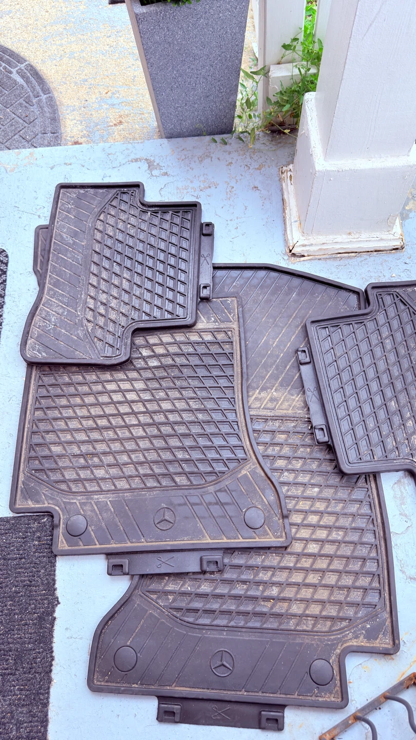 Mercedes-Benz c300 All-Weather Floor Mats - photo 2