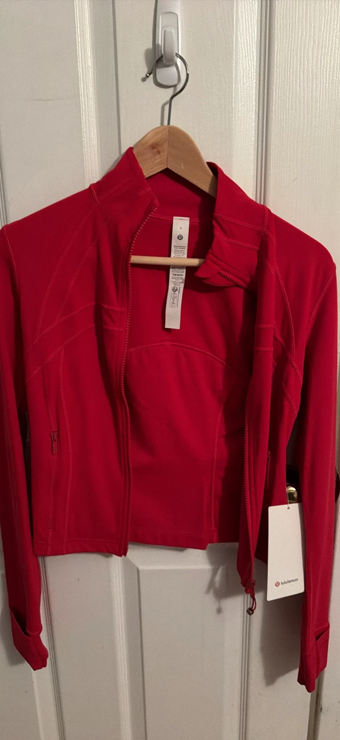 Lululemon define jacket size 6 dark red cropped tags on