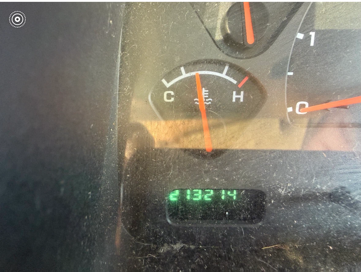 Red Dodge Dakota Pickup Truck RWD - photo 4