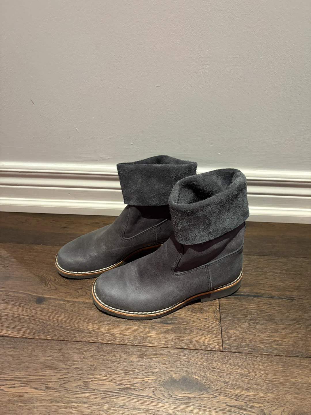 Roots Womens black Suede Boots - photo 2