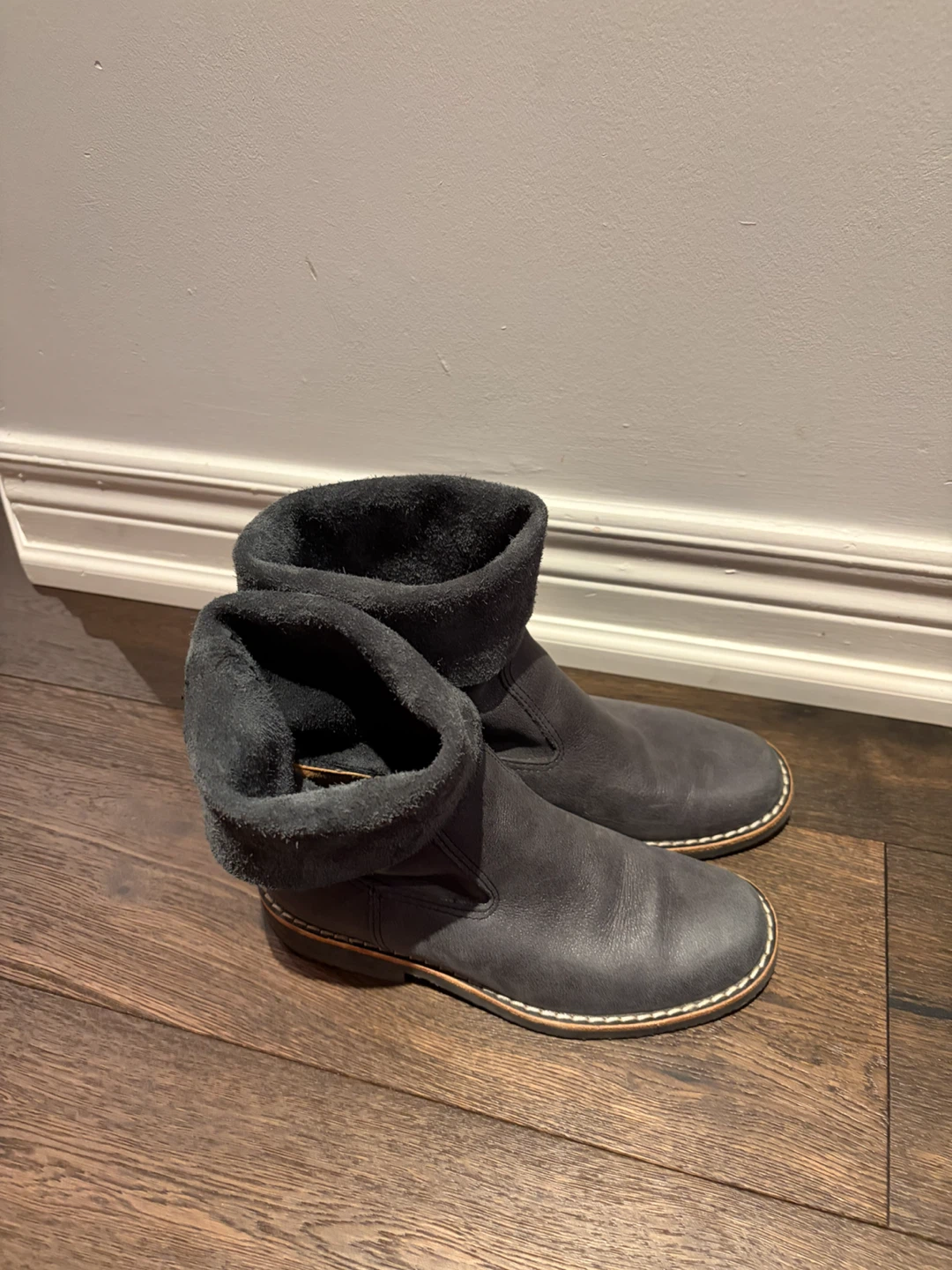 Roots Womens black Suede Boots - photo 3