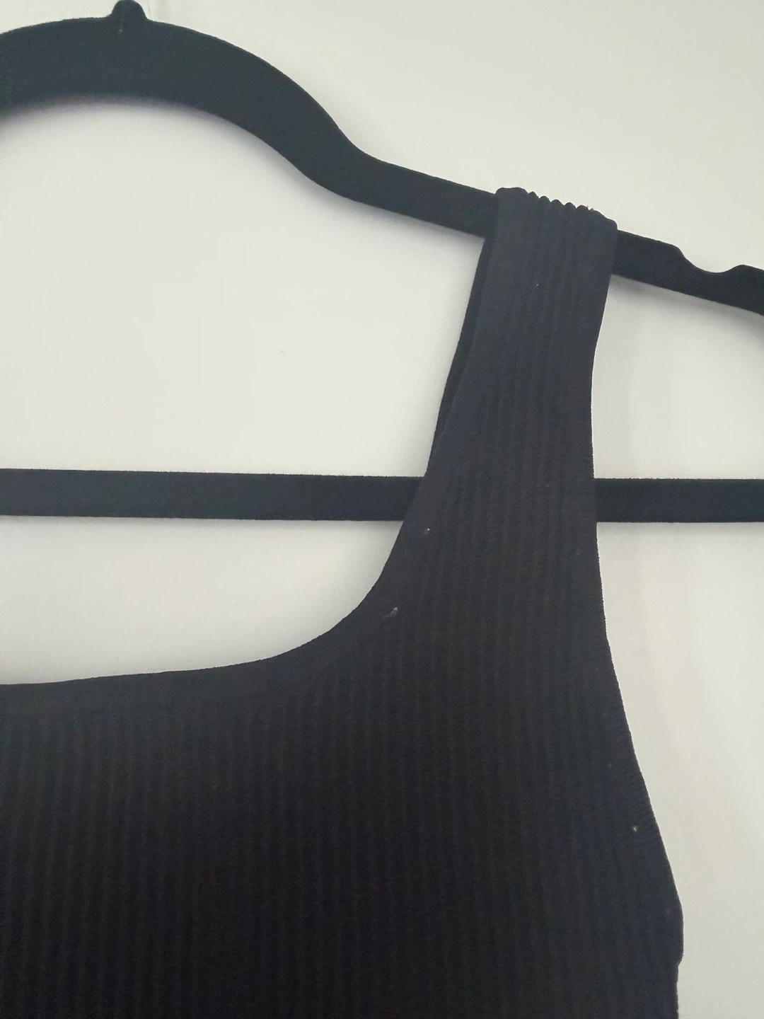 Babaton Black Ribbed Tank Top - XXS - photo 2