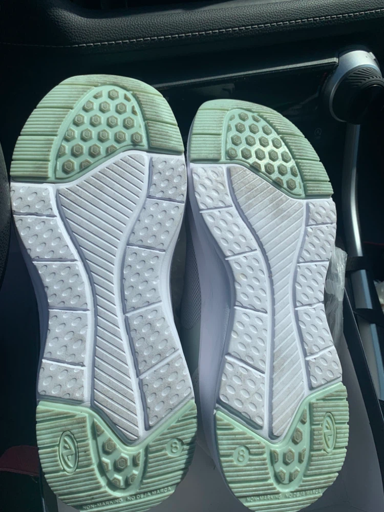 Women's Athletic Shoes Size 8 - photo 3