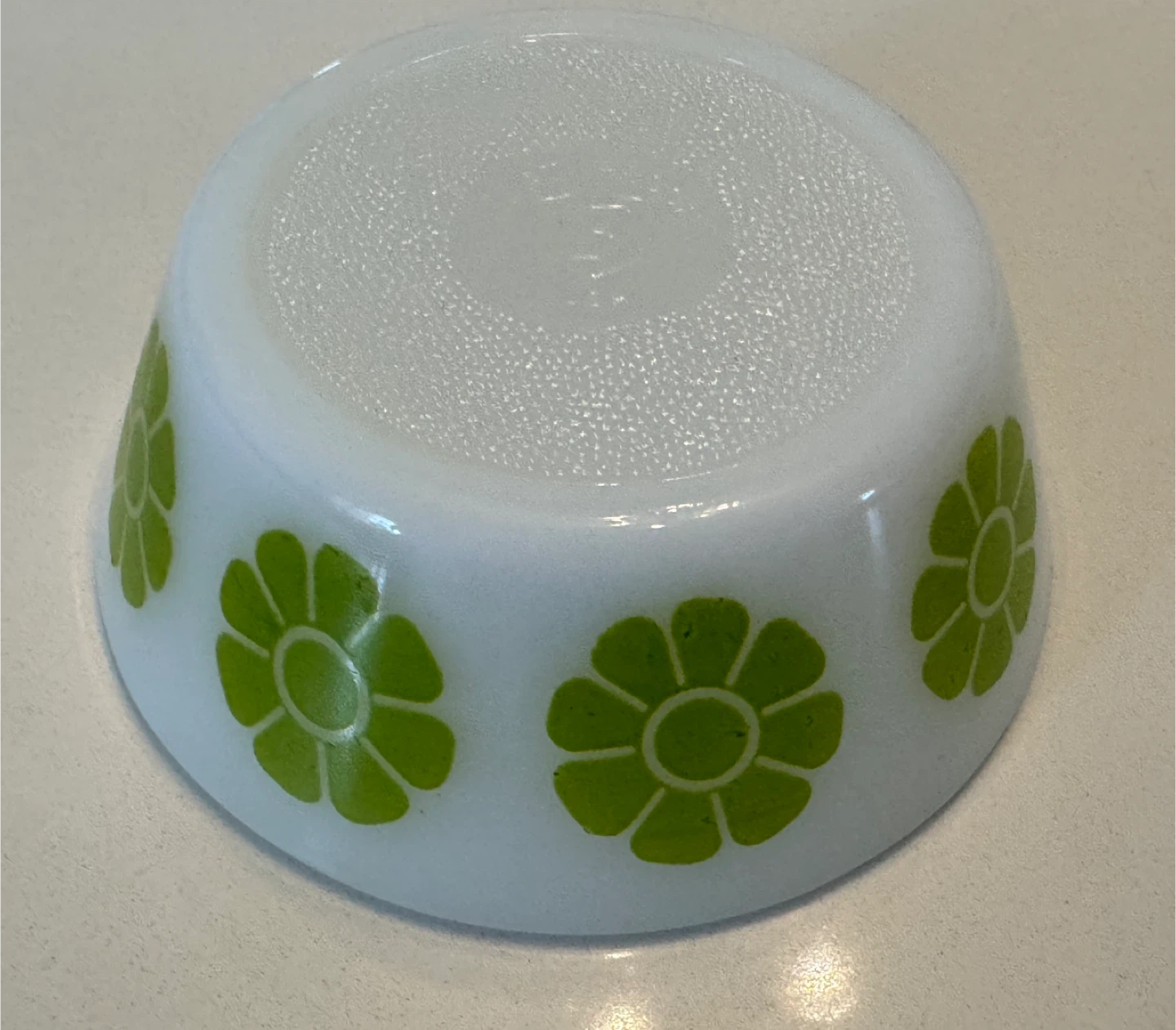 Vintage Federal Glass Milk Glass Green Daisy Bowl - photo 4