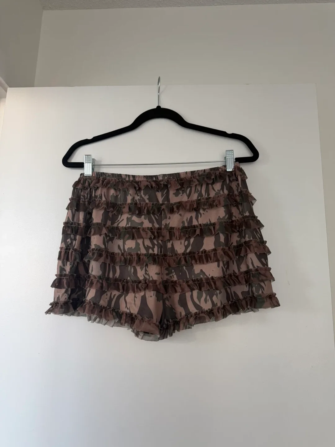 Camo Ruffle Tank Top & Shorts Set - photo 3