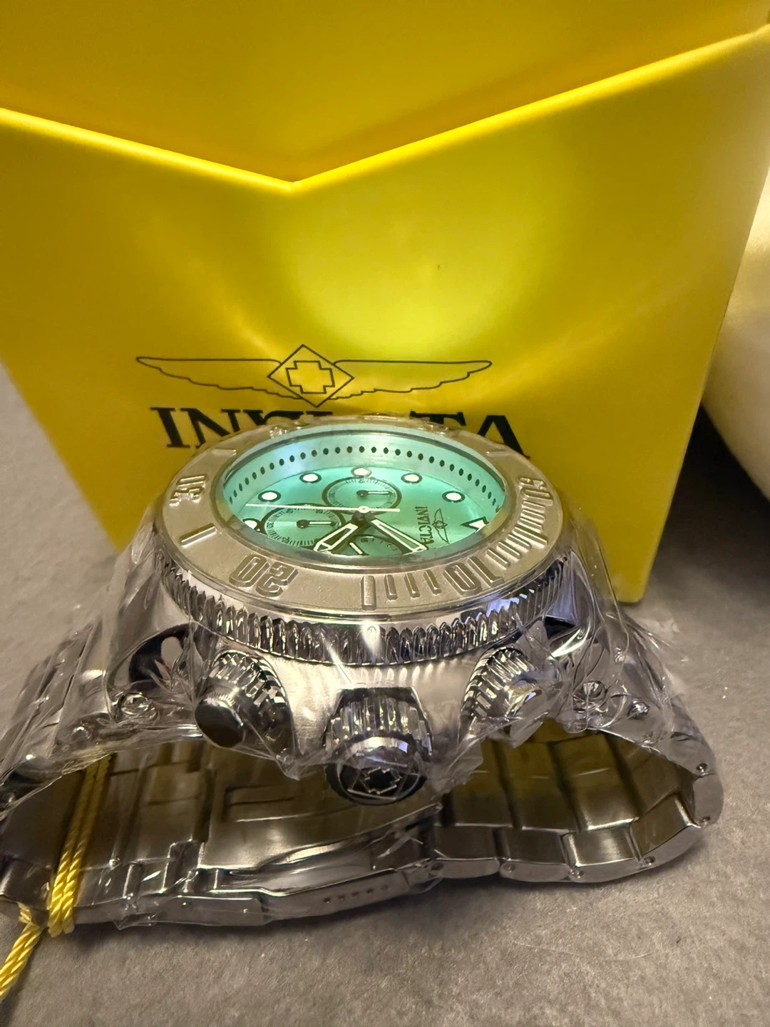 Invicta Watch  (Rare find) 52 mm model 46549 - photo 4