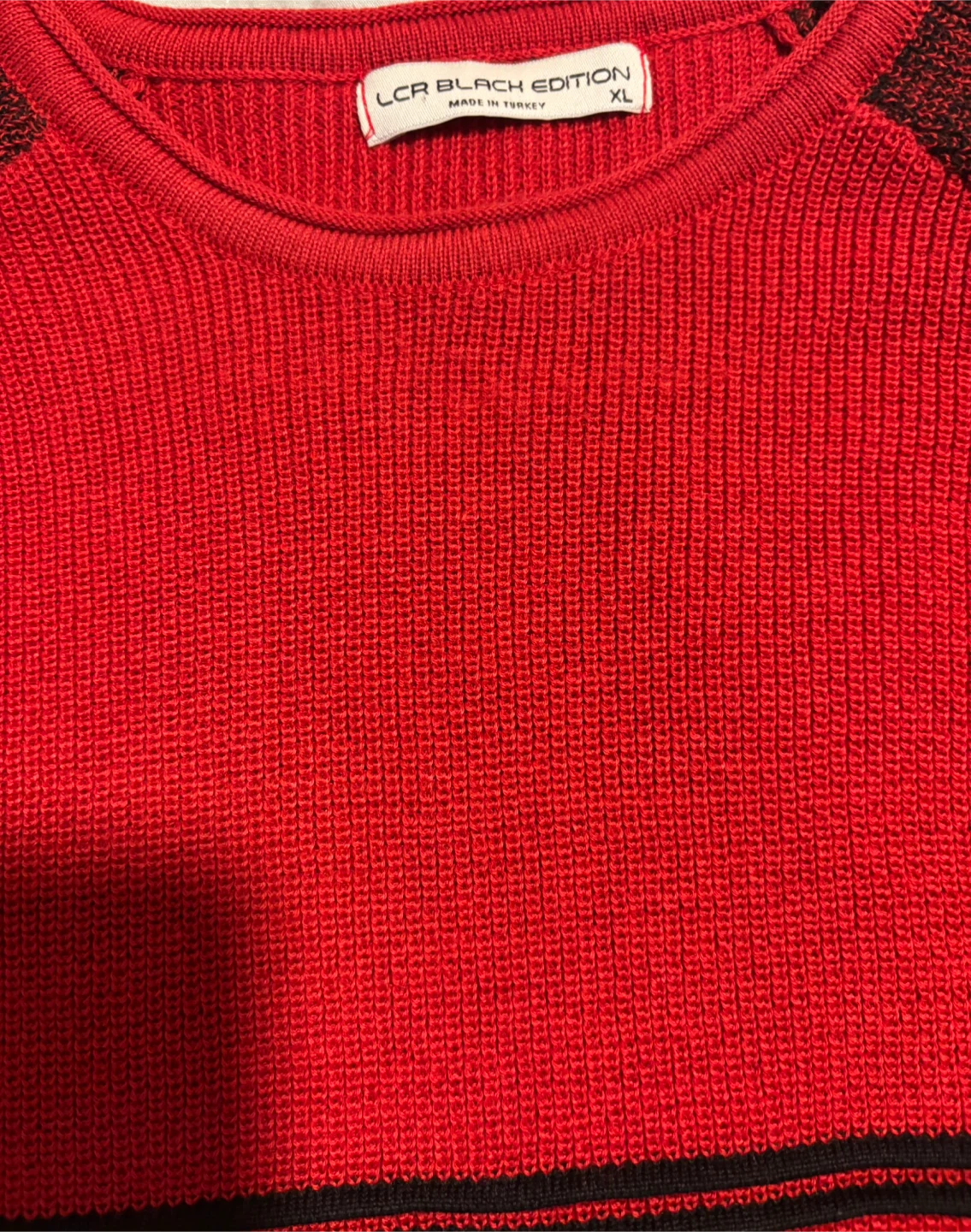 LCR Black Edition Red Sweater XL Greek Key Design - photo 2