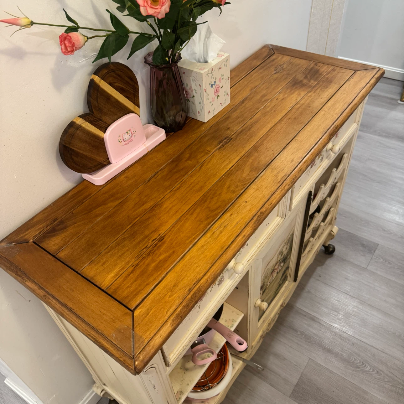 Vintage wood floral coquette kitchen island side table bar cart - photo 2
