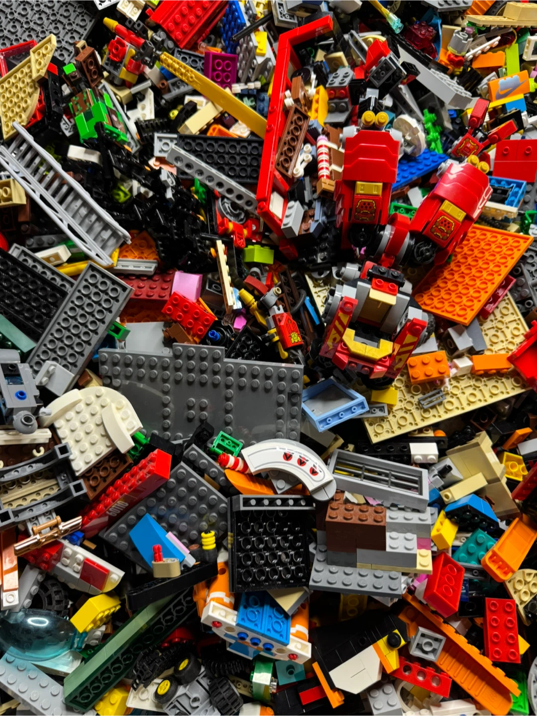 LEGO 34 lbs BULK PARTS LOT City Minifigure Ninjago Marvel - photo 5