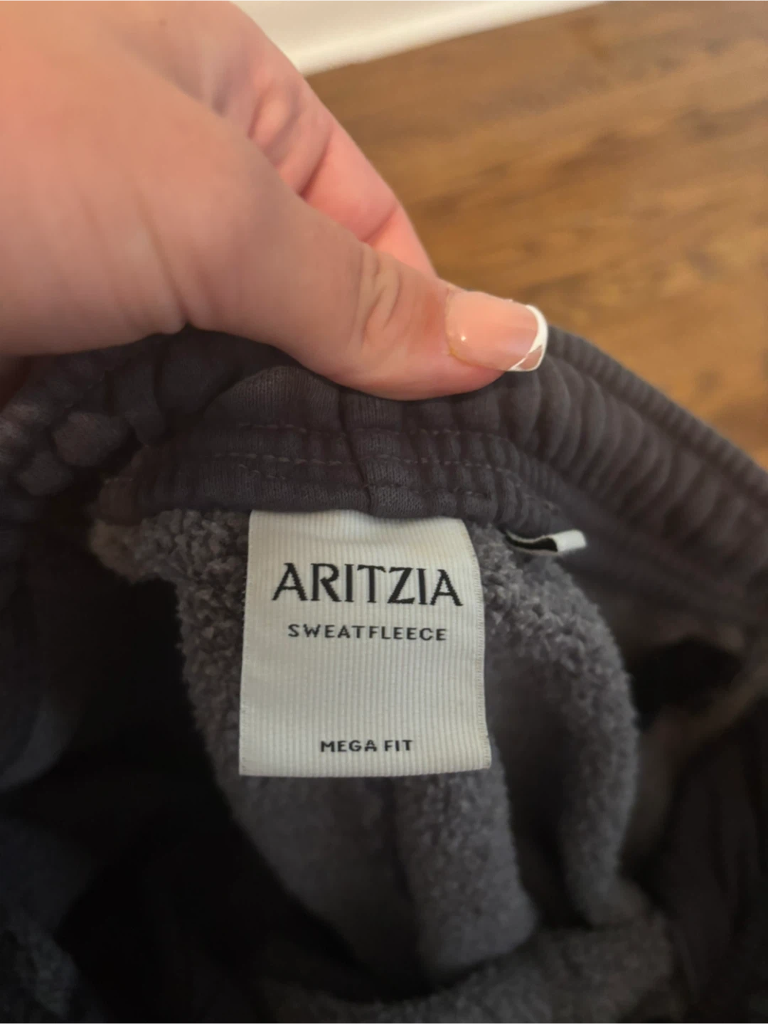 Aritzia Sweatfleece Mega Fit Joggers 2XS - photo 2