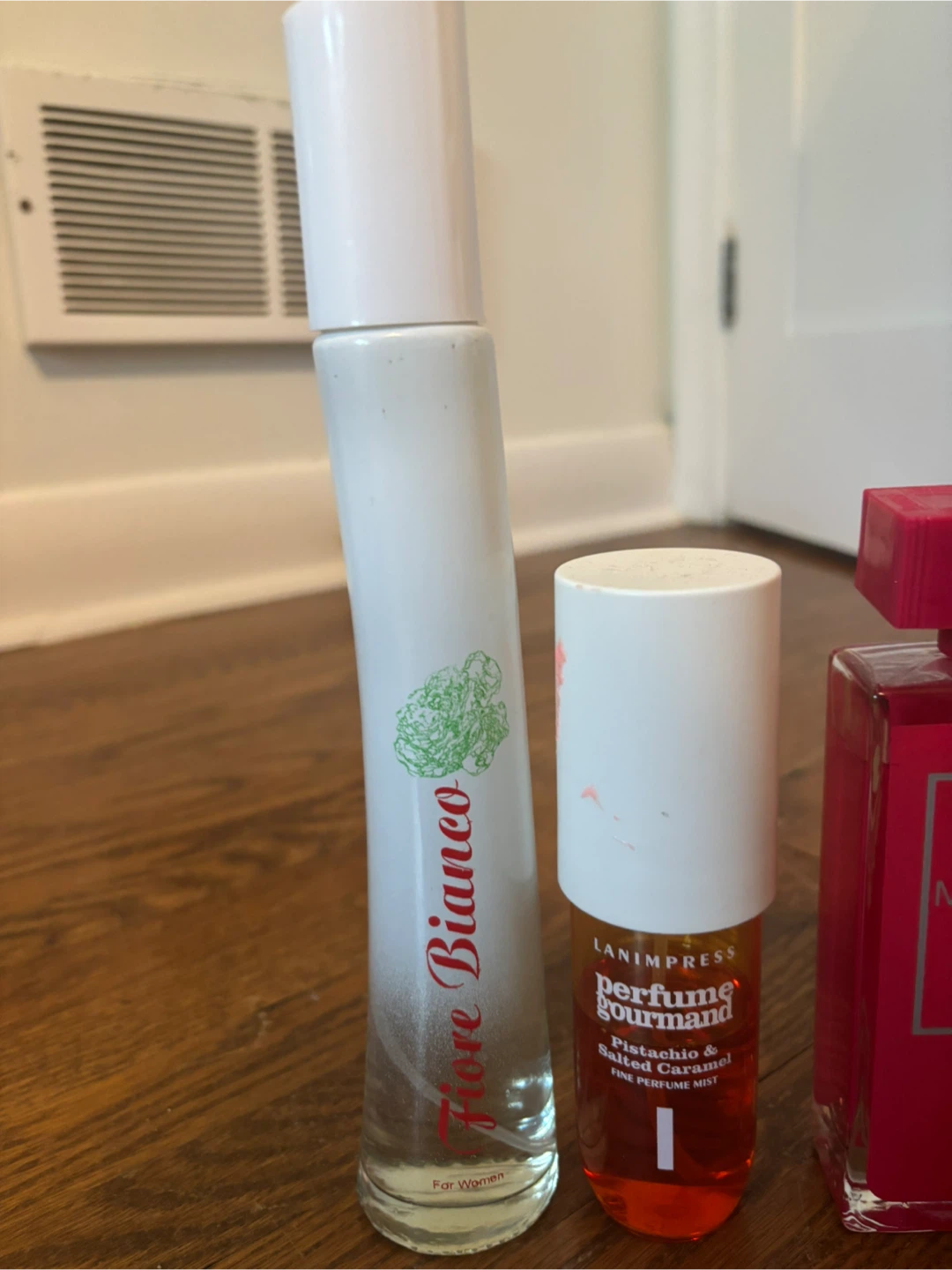 Lot of 5 Fragrance Mists - photo 2