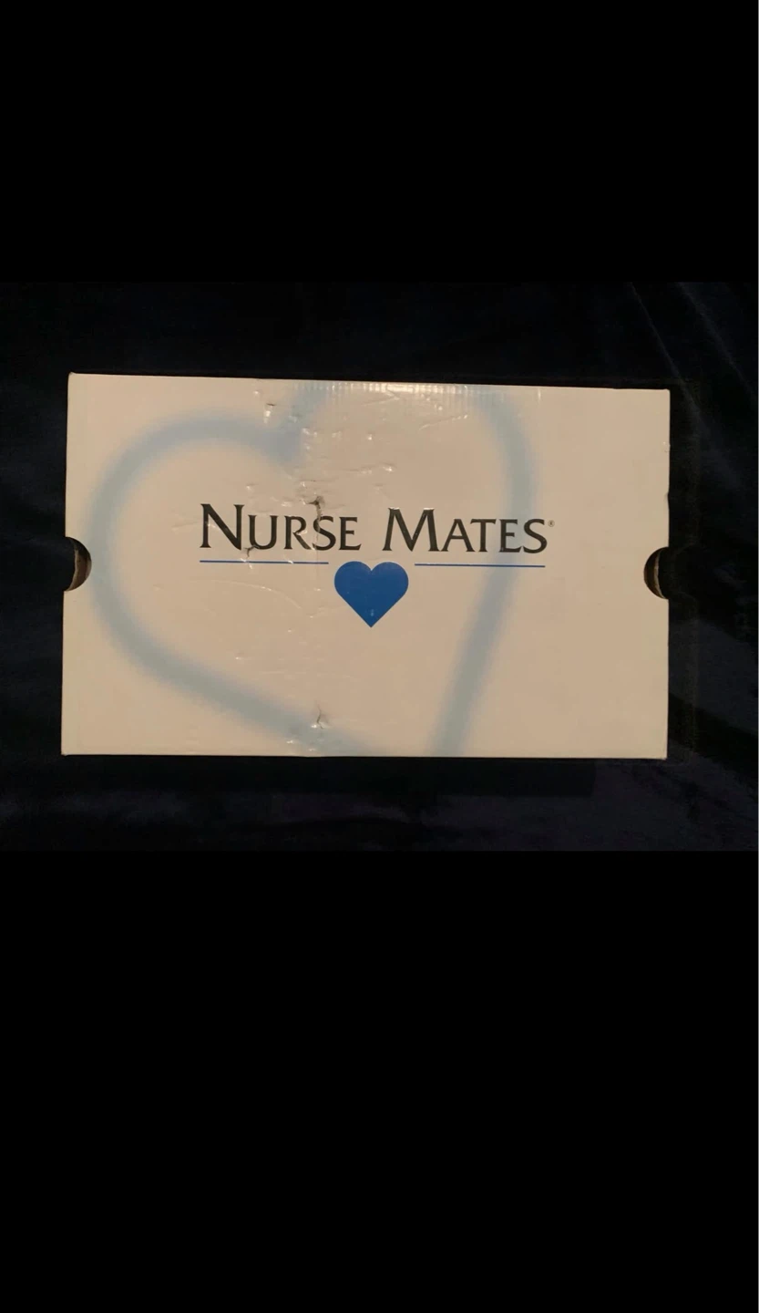 Nurse Mates Dove Nursing Shoes White Size 8.5