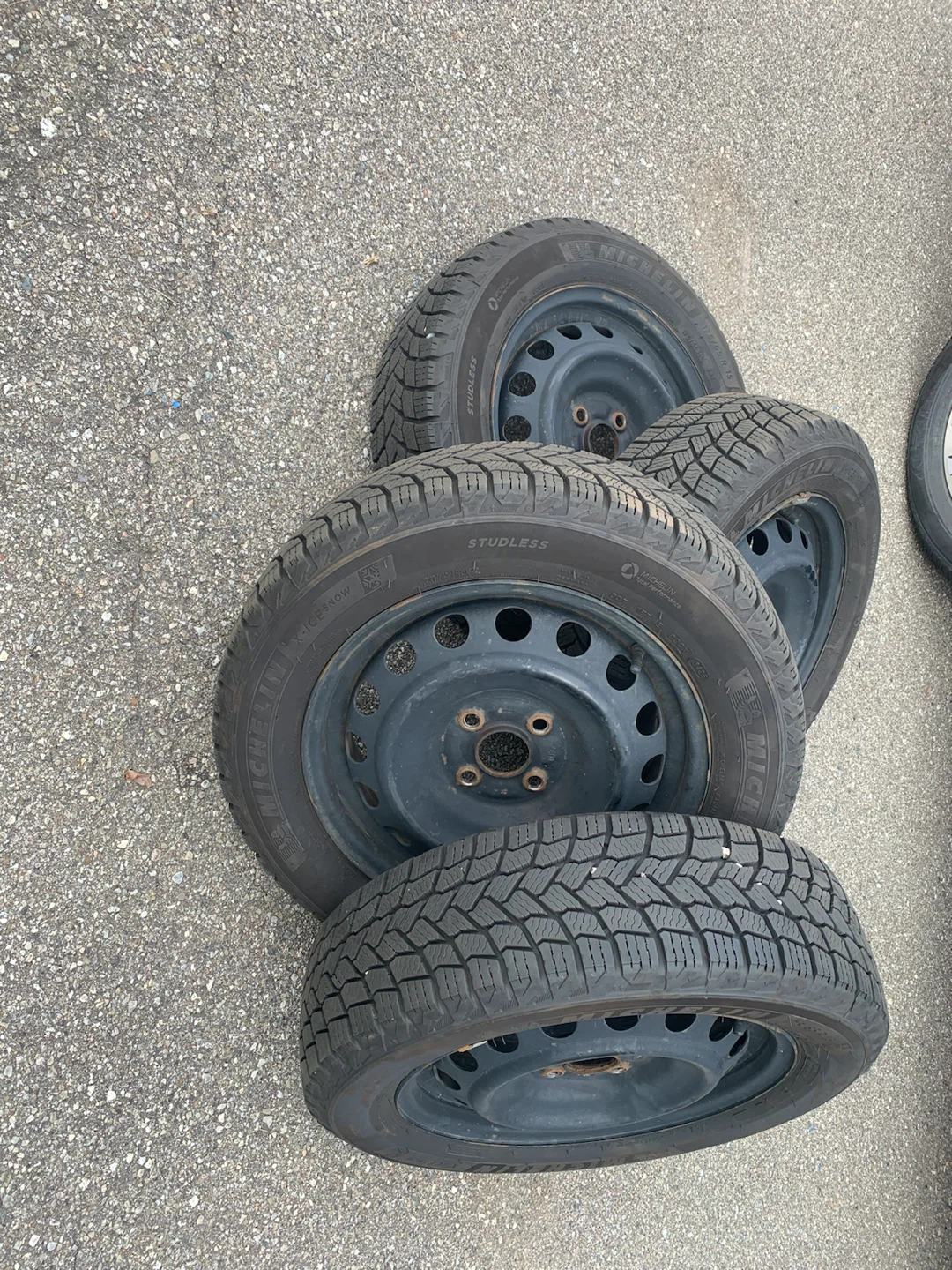 Michelin X-Ice Snow Studless Winter Tires (Set of 4) - photo 4