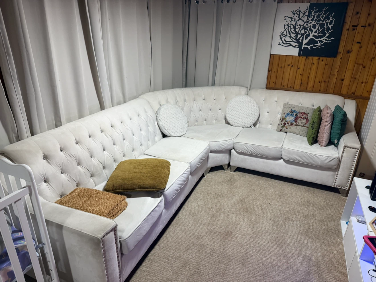 White Tufted Sectional Sofa - photo 2