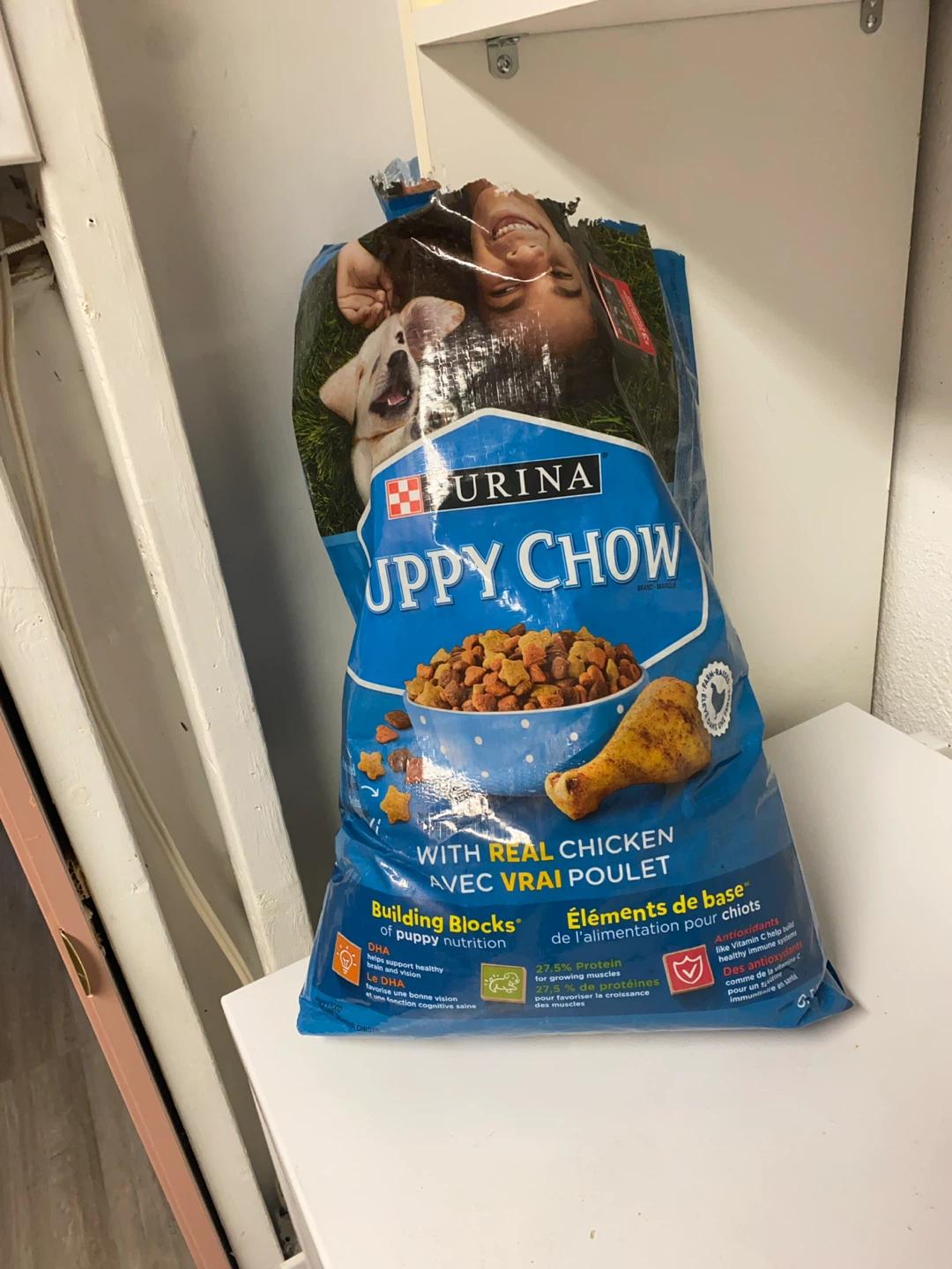 Purnia Puppy Chow 6.5 kg less 4 cups.