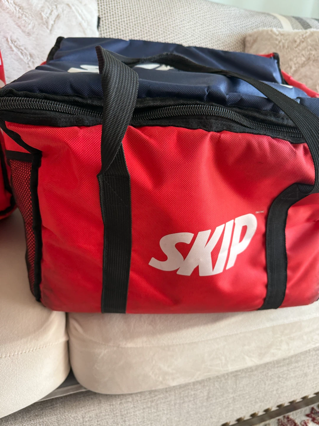 SkipTheDishes Insulated Food Delivery Bags