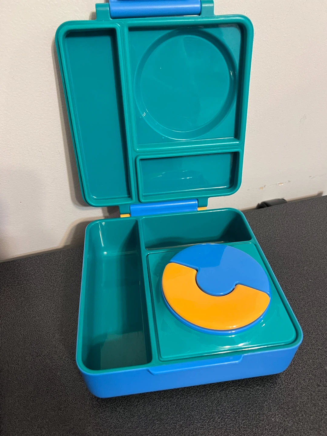 OmieBox Kids Insulated Bento Lunch Box – Teal/Blue – Brand New - photo 4