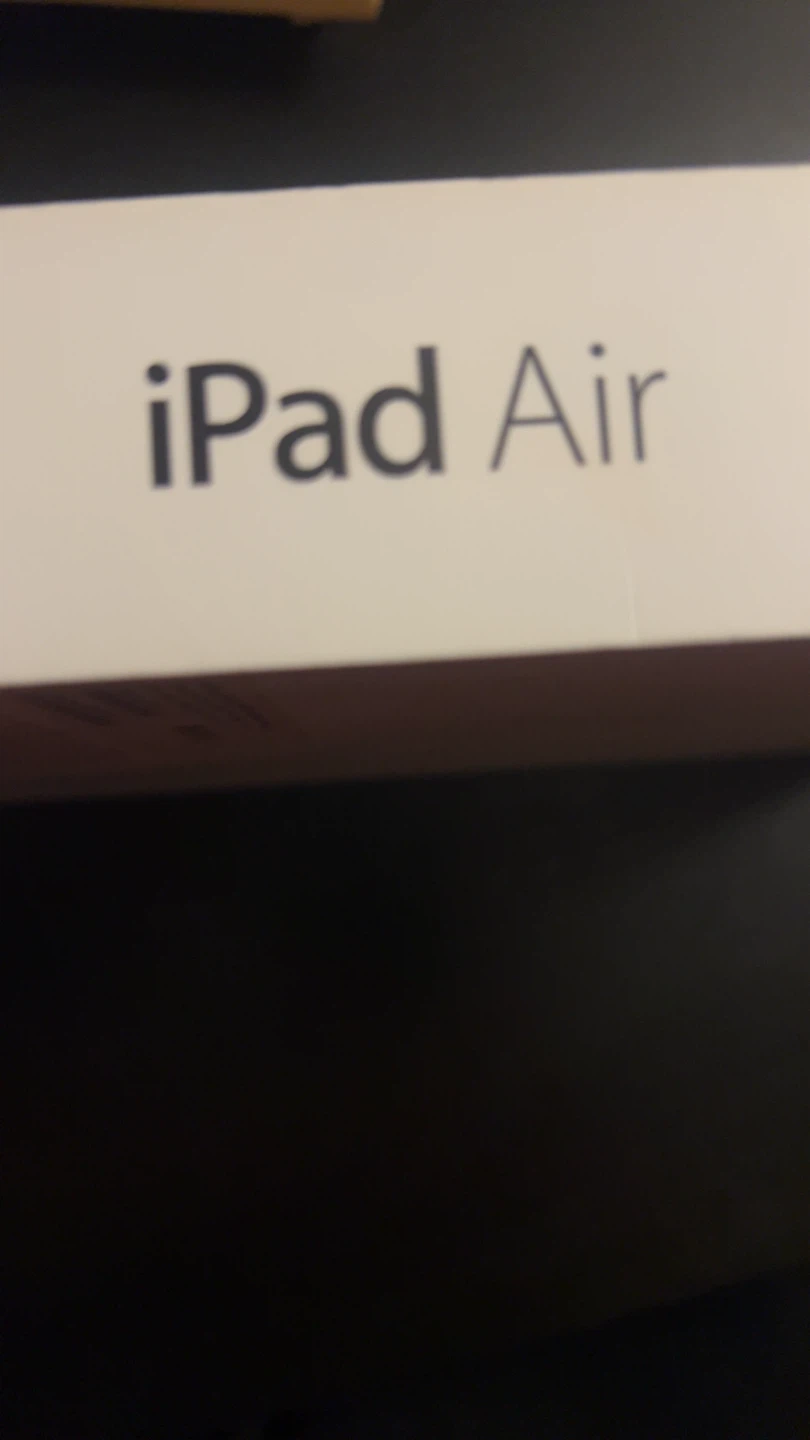 Apple iPad Air used like new - photo 3