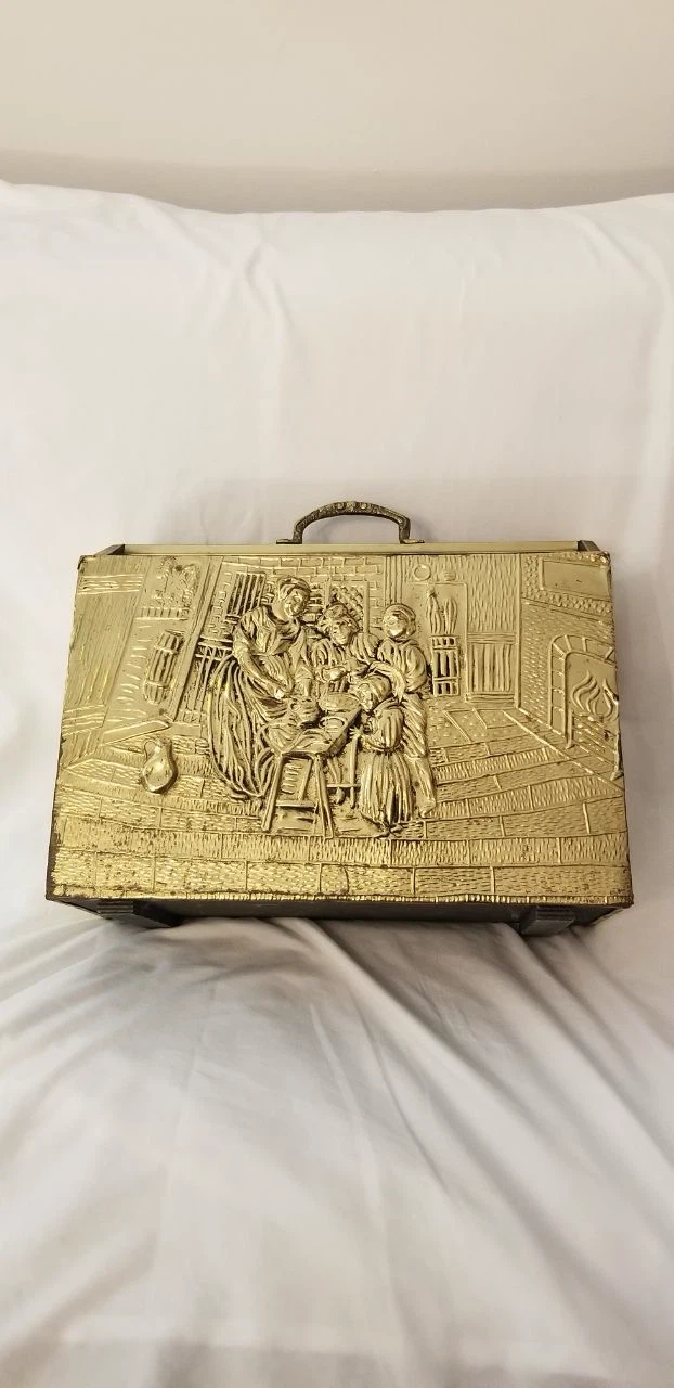 Vintage Embossed Brass Magazine Holder - photo 3