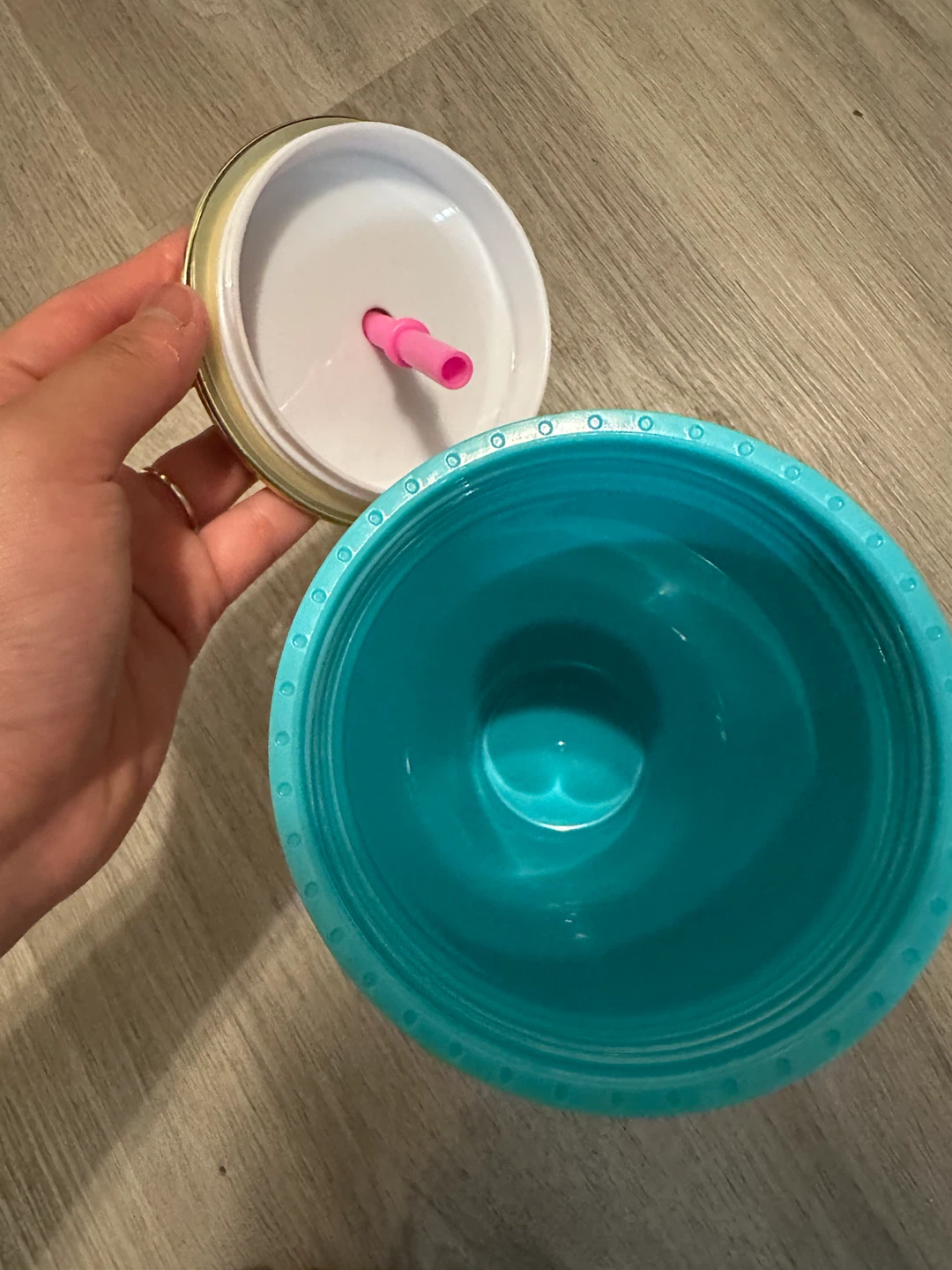 NEW Lilly Pulitzer 24oz Floral Tumbler w/ Straw – Coming in Hot - photo 5