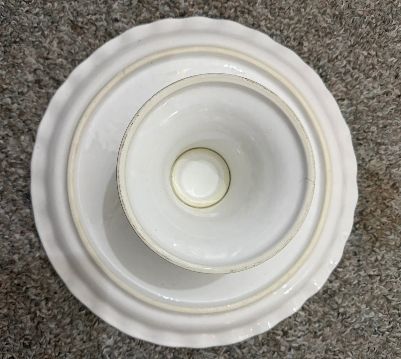 White Ceramic Ruffled Pie Plate