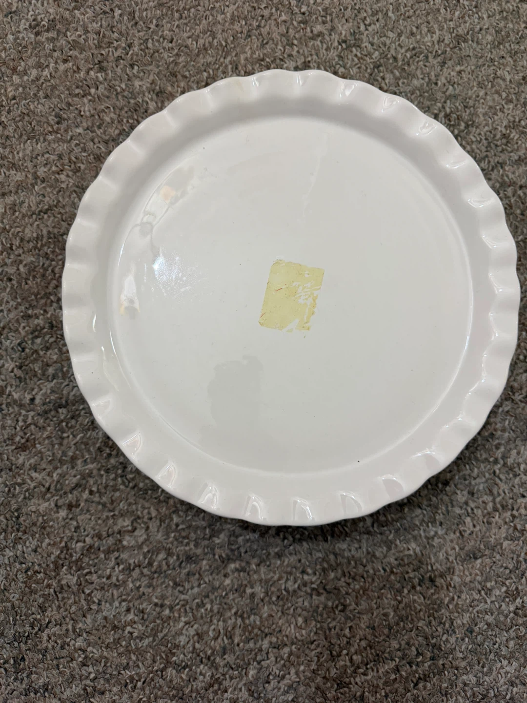 White Ceramic Ruffled Pie Plate - photo 2