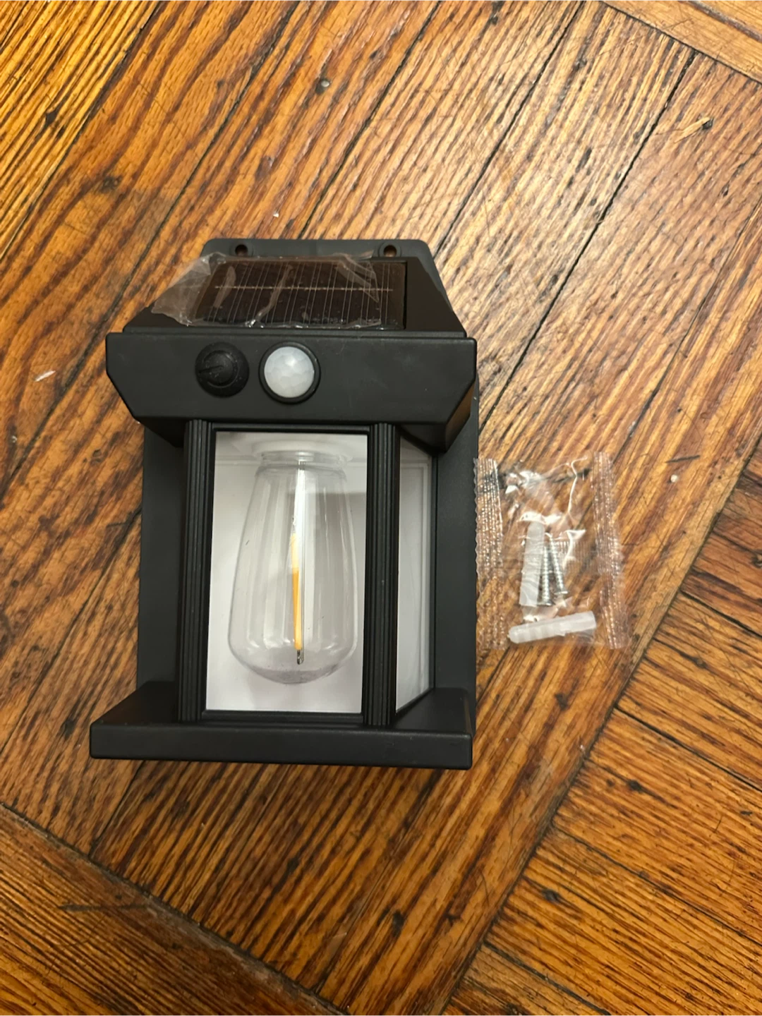 Solar Powered Wall Lamp  - Set of 4