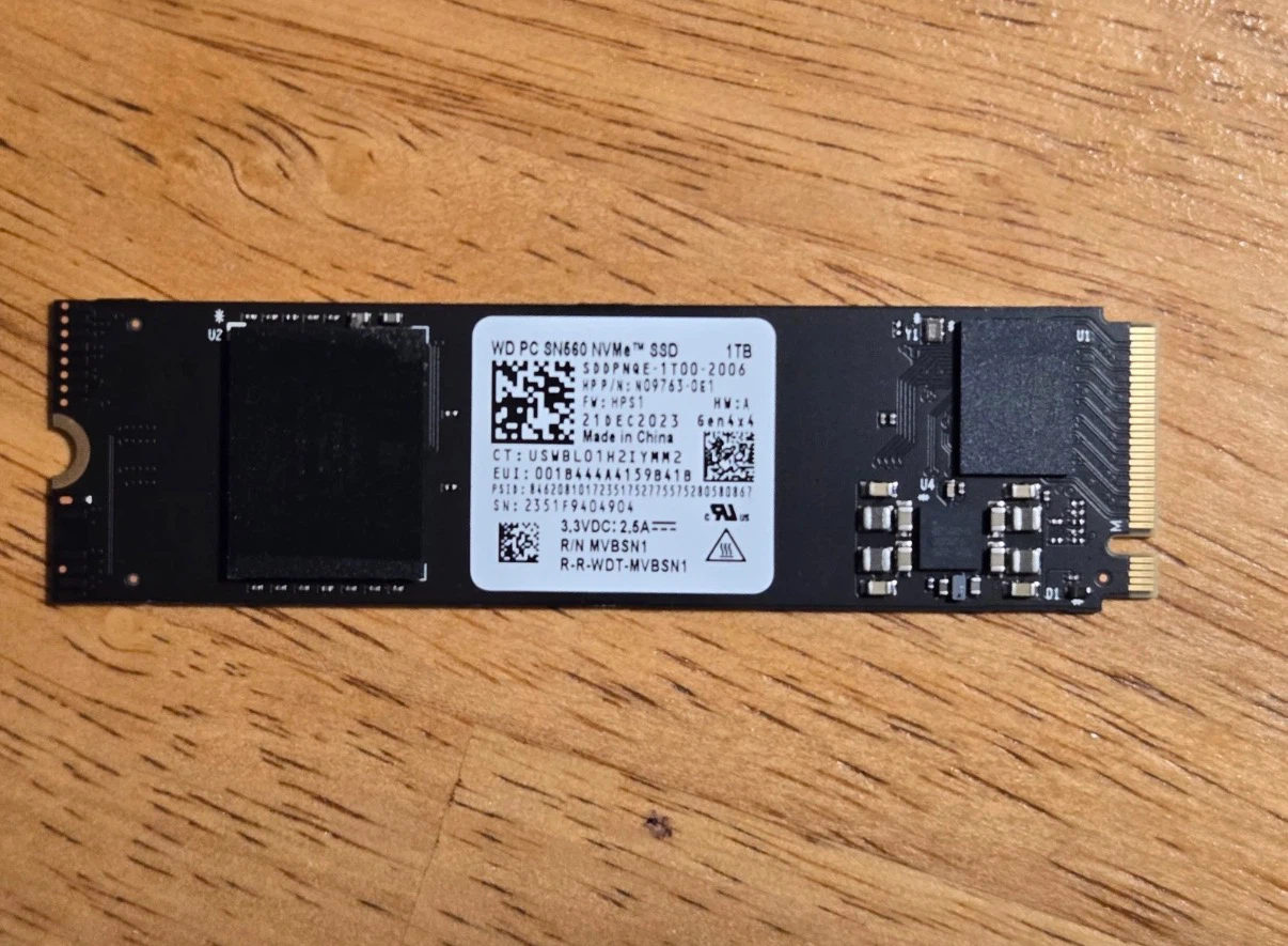 Western Digital WD_BLACK SN770 NVMe SSD 1TB